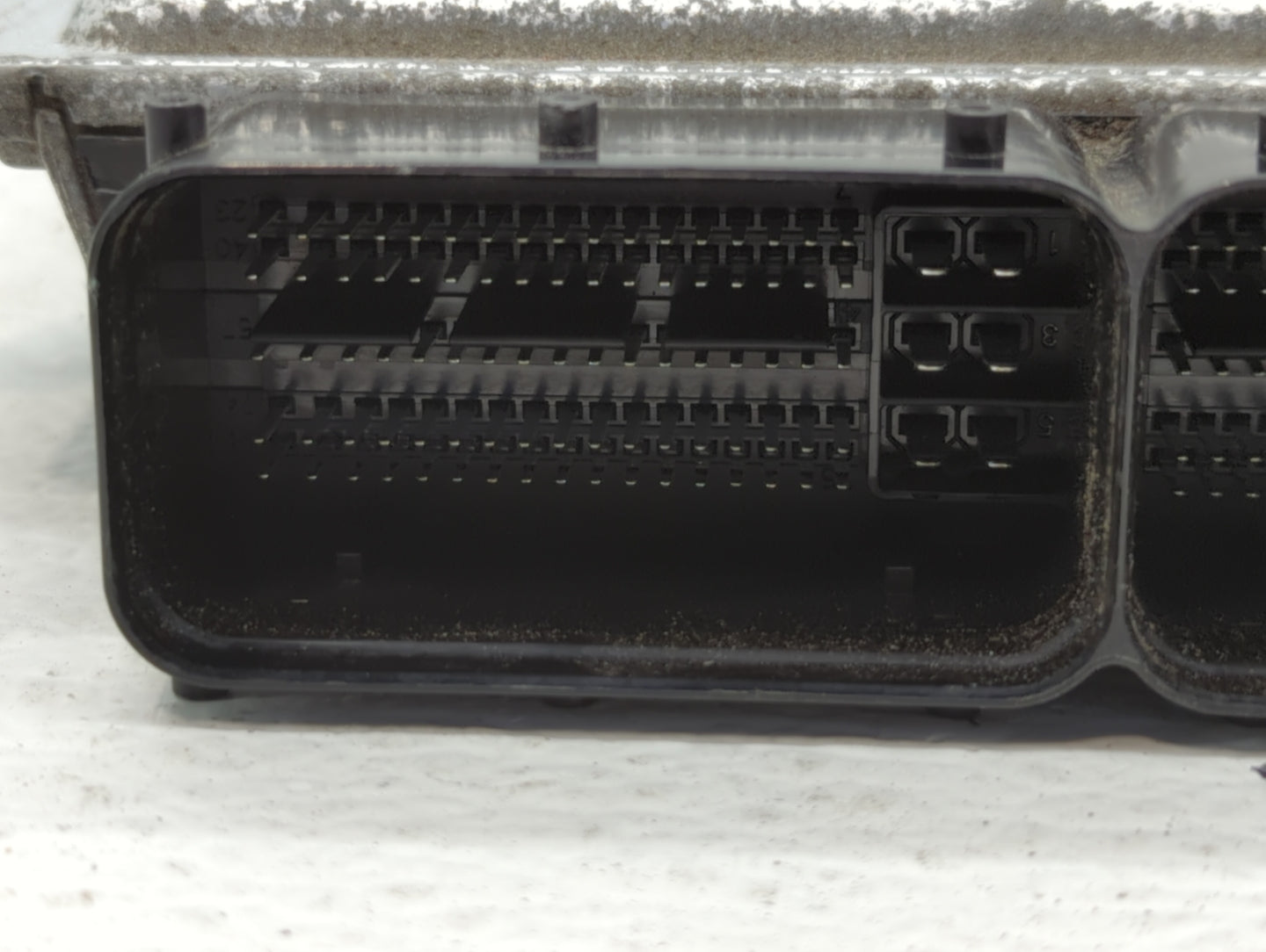2014-2016 Hyundai Elantra PCM Engine Control Computer ECU ECM PCU OEM P/N:39133-2EGE0 39103-2EML6 Fits Fits 2014 2015 2016 O