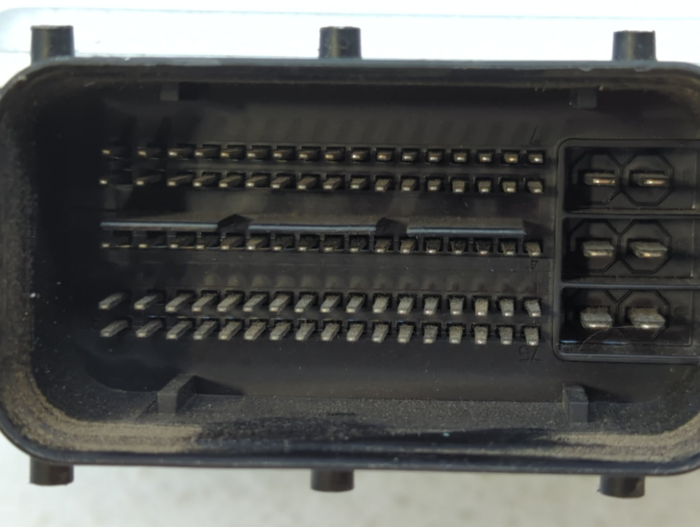 2014-2016 Hyundai Elantra PCM Engine Control Computer ECU ECM PCU OEM P/N:39101-2EML6 39100-2EML6 Fits Fits 2014 2015 2016 O