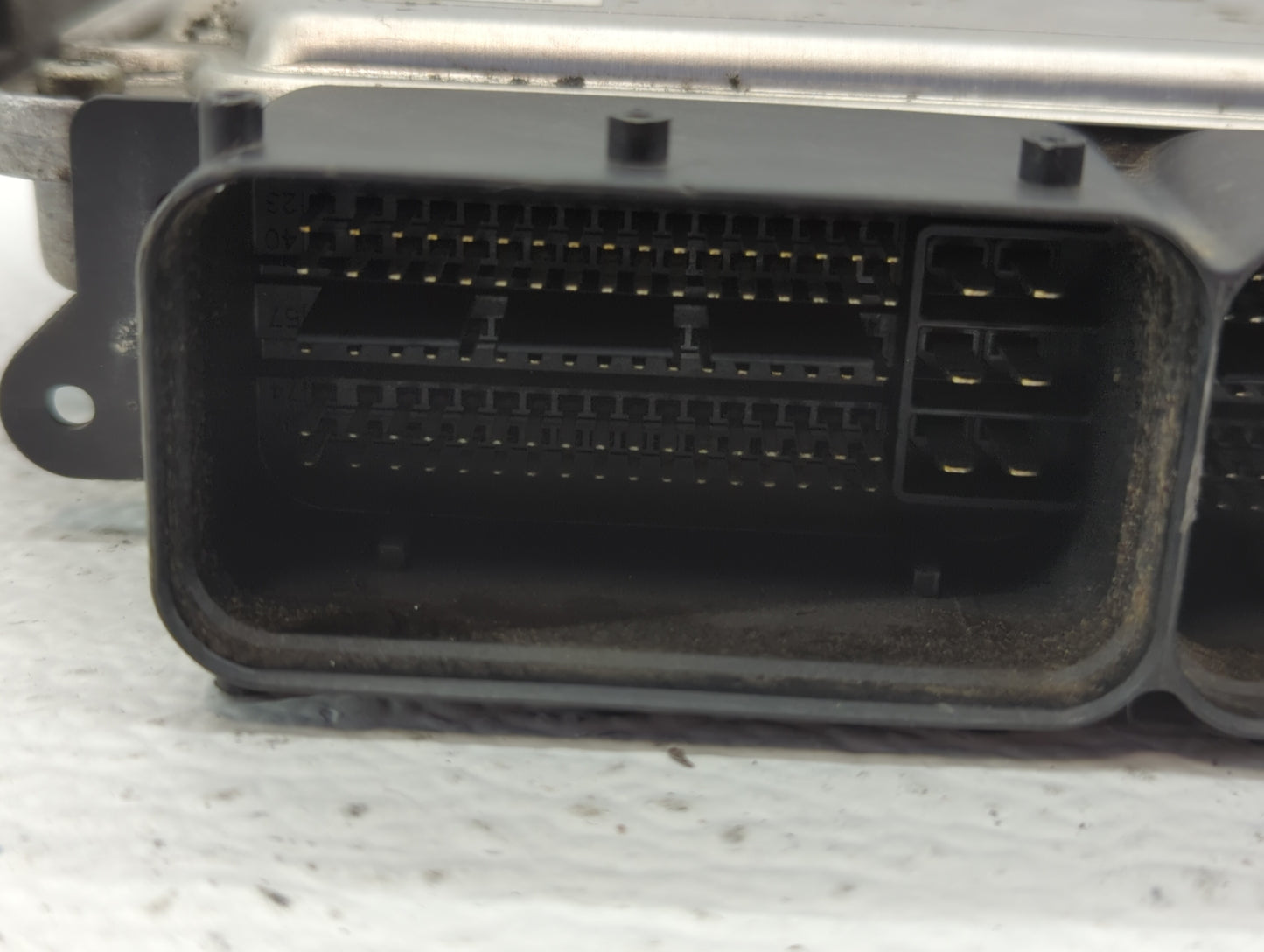 2014-2016 Hyundai Elantra PCM Engine Control Computer ECU ECM PCU OEM P/N:39133-2EGE0 Fits Fits 2014 2015 2016 OEM Used Auto