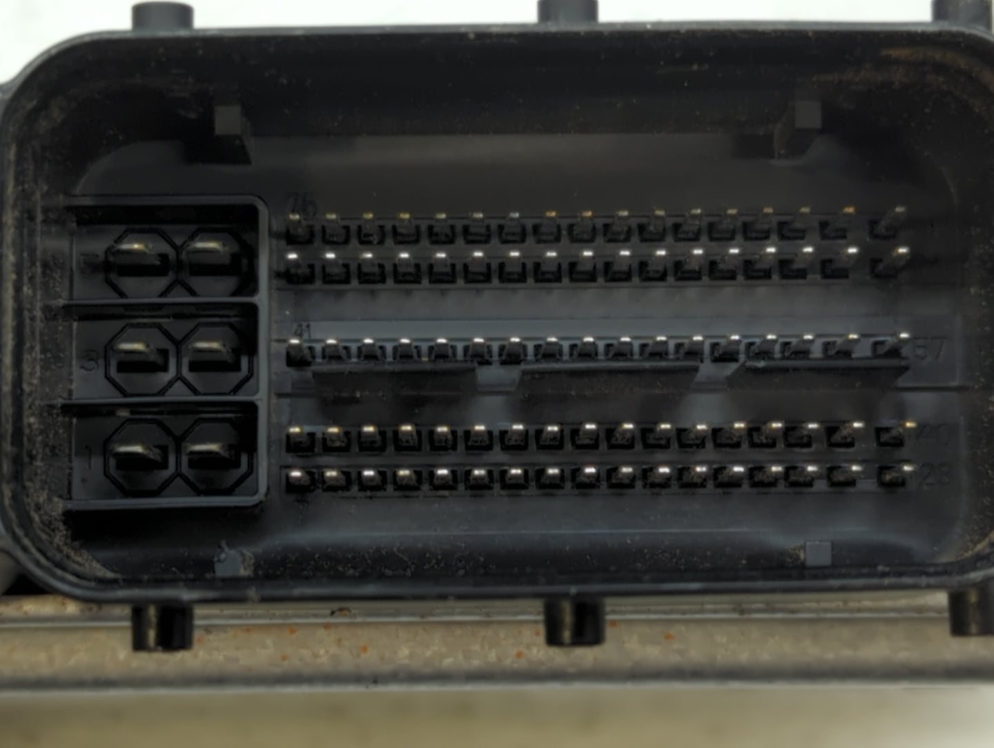 2014-2016 Hyundai Elantra PCM Engine Control Computer ECU ECM PCU OEM P/N:39103-2EMB5 39102-2EMB5 Fits Fits 2014 2015 2016 O