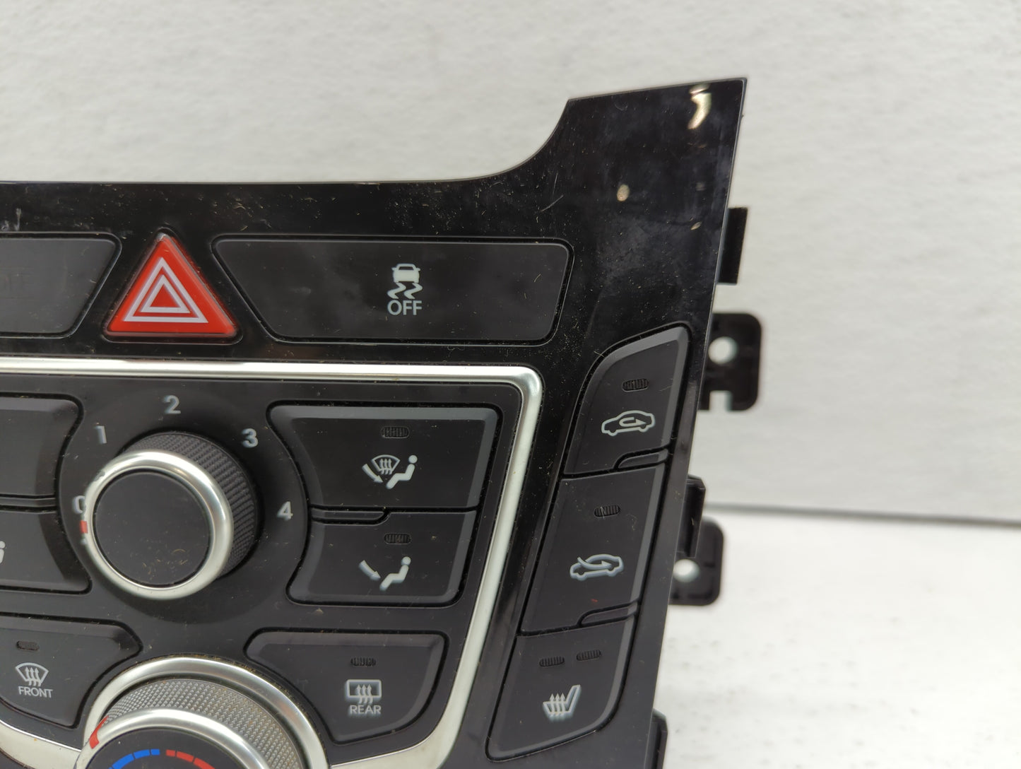 2013-2017 Hyundai Elantra Climate Control Module Temperature AC/Heater Replacement P/N:97250-A5201GU Fits OEM Used Auto Part