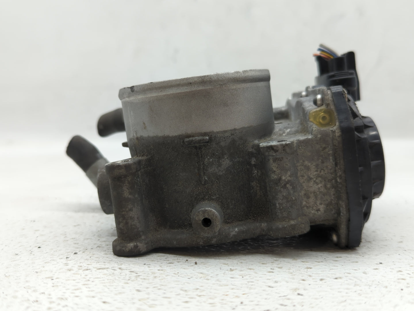 2011-2020 Hyundai Elantra Throttle Body P/N:35100-2E000 Fits Fits 2011 2012 2013 2014 2015 2016 2017 2018 2019 2020 2021 OEM