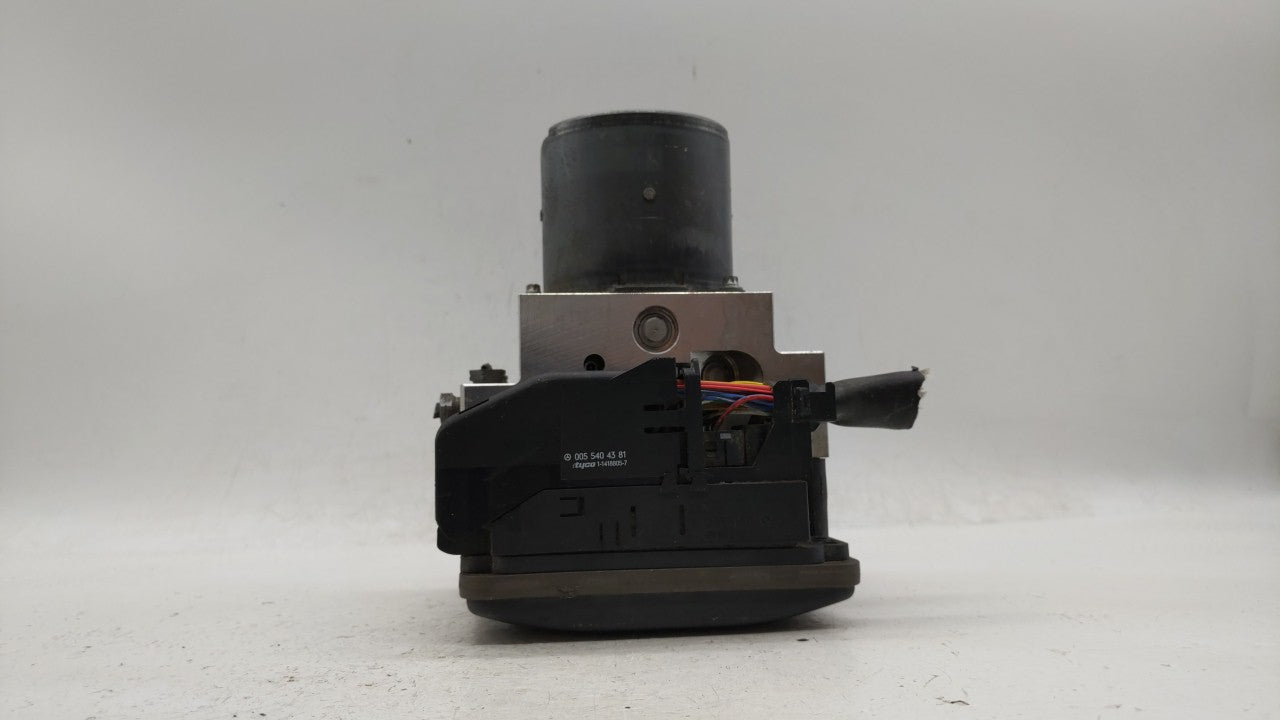 2016 Hyundai Elantra Passenger Right Rear Power Window Switch - Oemusedautoparts1.com