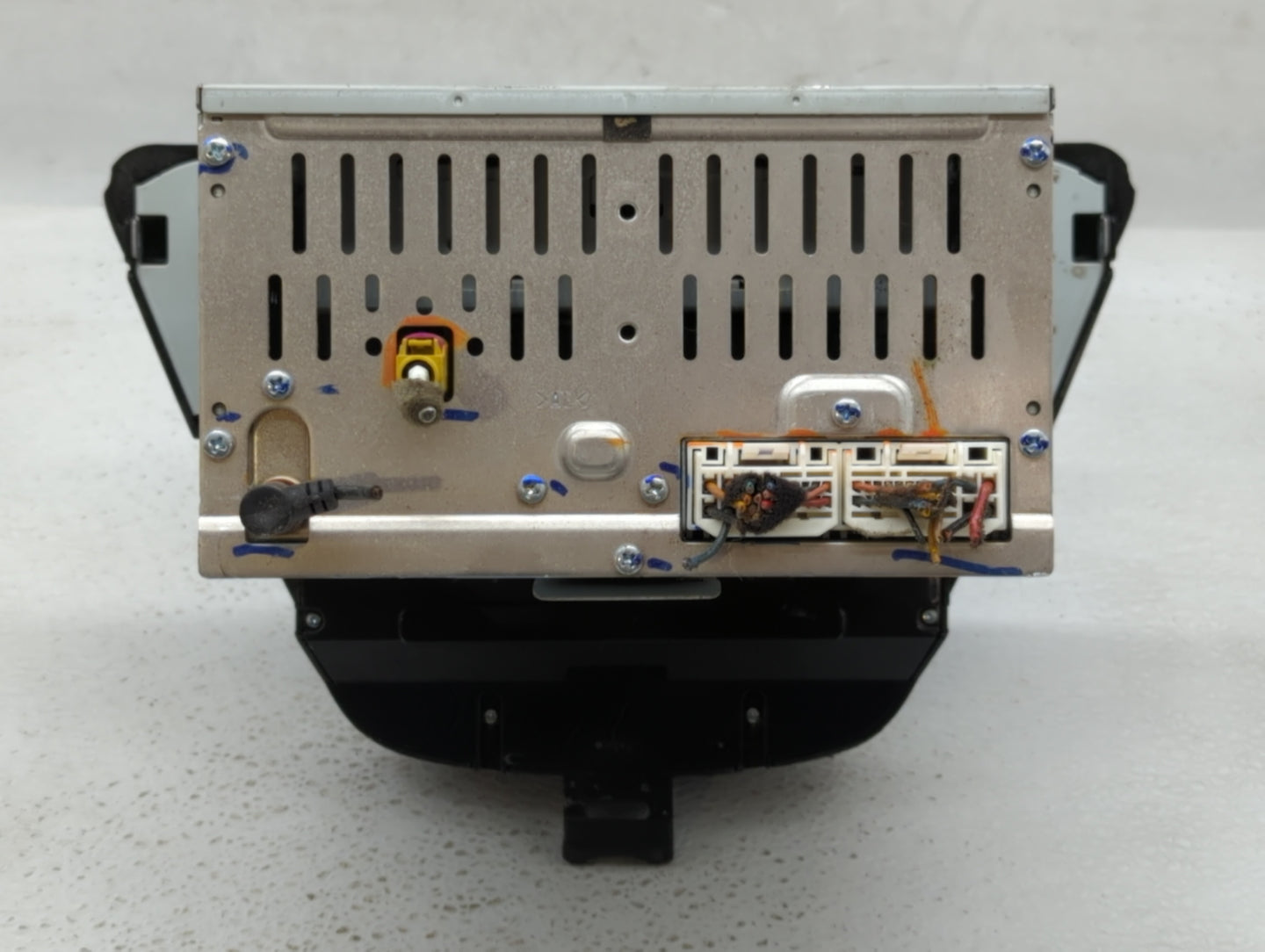 2014-2016 Hyundai Elantra Am Fm Cd Player Radio Receiver - Oemusedautoparts1.com