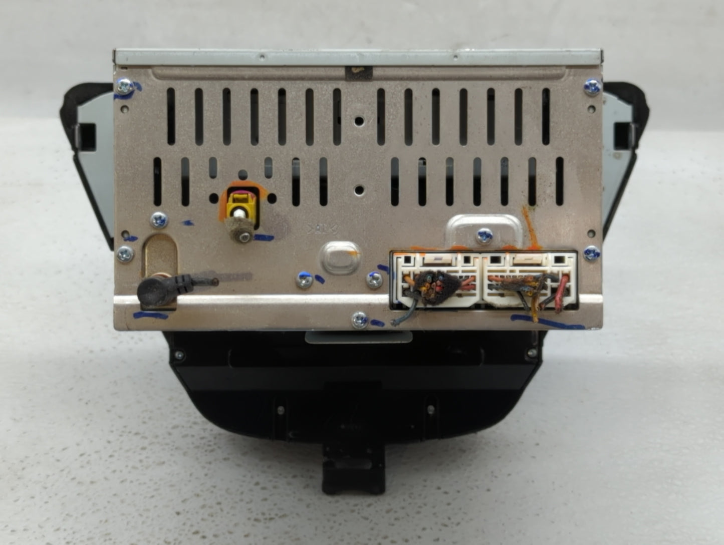 2014-2016 Hyundai Elantra Am Fm Cd Player Radio Receiver - Oemusedautoparts1.com