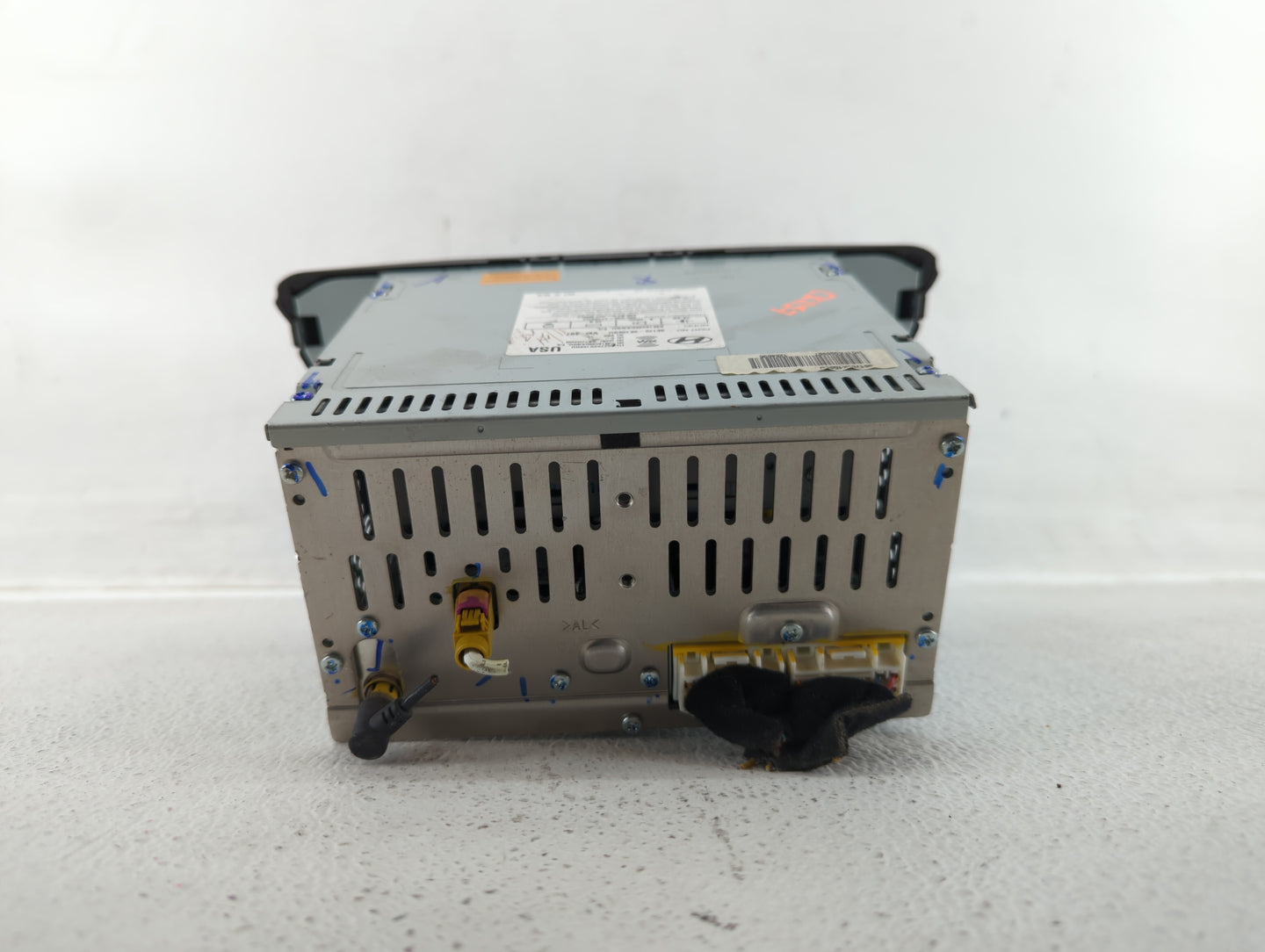 2014-2016 Hyundai Elantra Am Fm Cd Player Radio Receiver - Oemusedautoparts1.com
