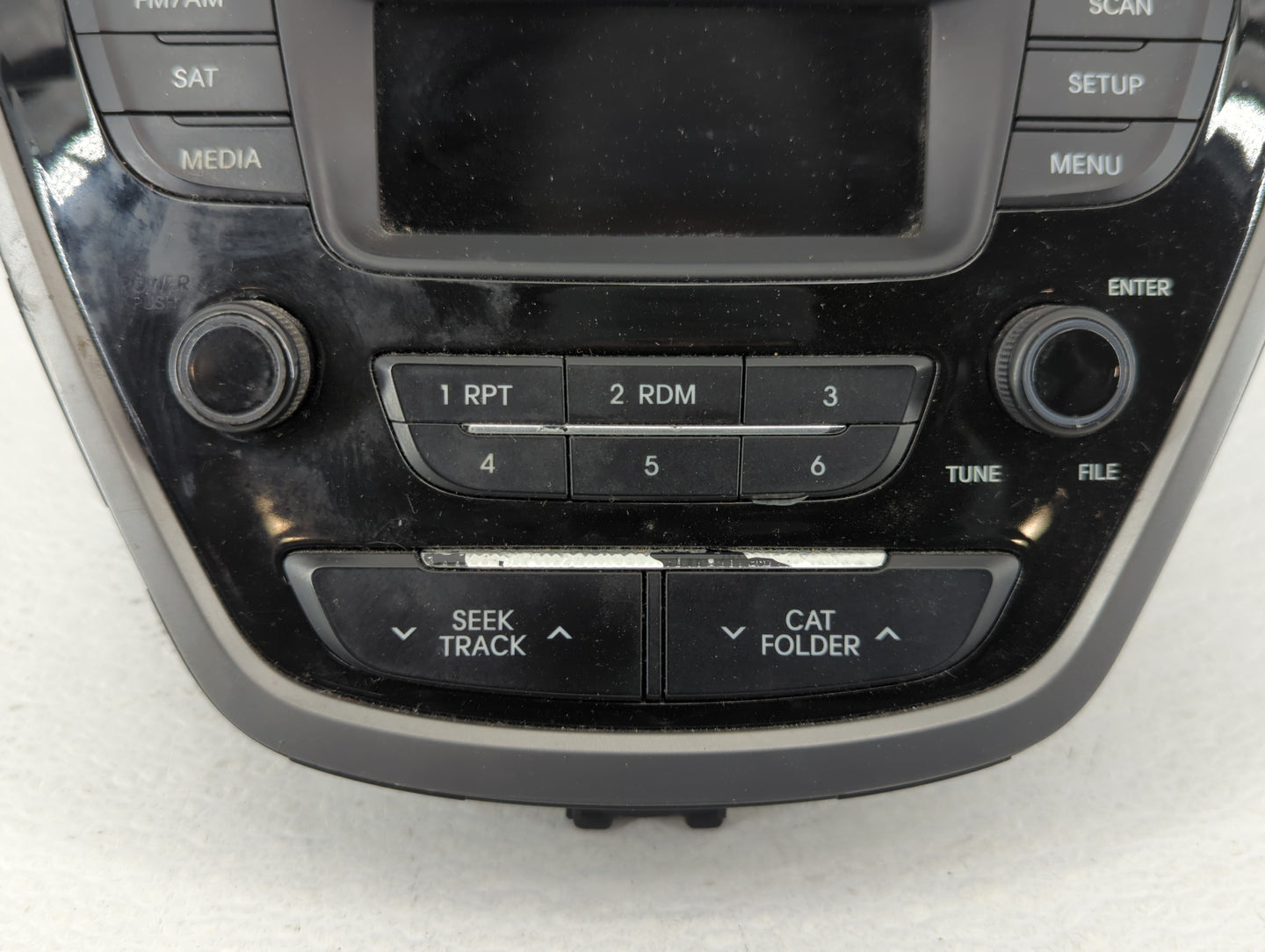 2014-2016 Hyundai Elantra Am Fm Cd Player Radio Receiver - Oemusedautoparts1.com