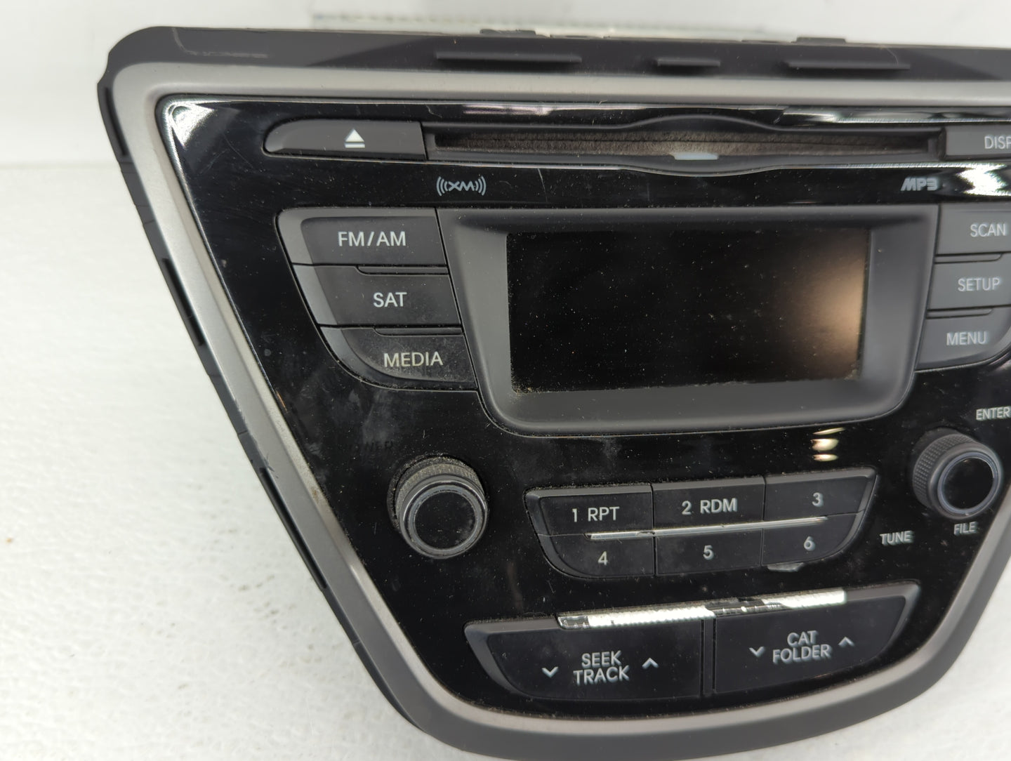 2014-2016 Hyundai Elantra Am Fm Cd Player Radio Receiver - Oemusedautoparts1.com