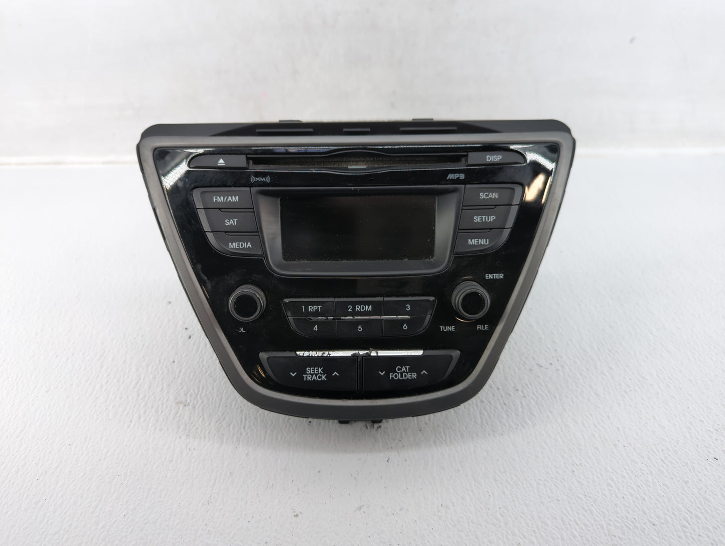 2014-2016 Hyundai Elantra Am Fm Cd Player Radio Receiver - Oemusedautoparts1.com