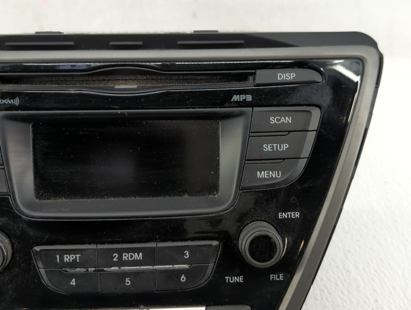 2014-2016 Hyundai Elantra Am Fm Cd Player Radio Receiver - Oemusedautoparts1.com