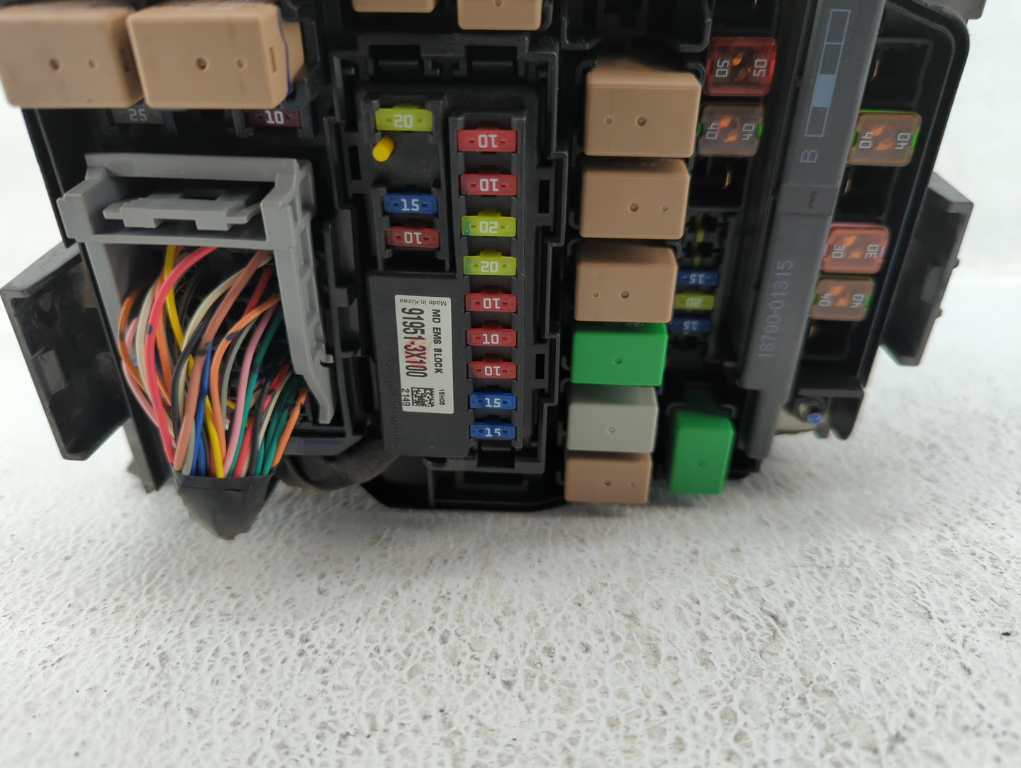 2016 Hyundai Elantra Fusebox Fuse Box Panel Relay Module P/N:91951-3X100 Fits OEM Used Auto Parts - Oemusedautoparts1.com