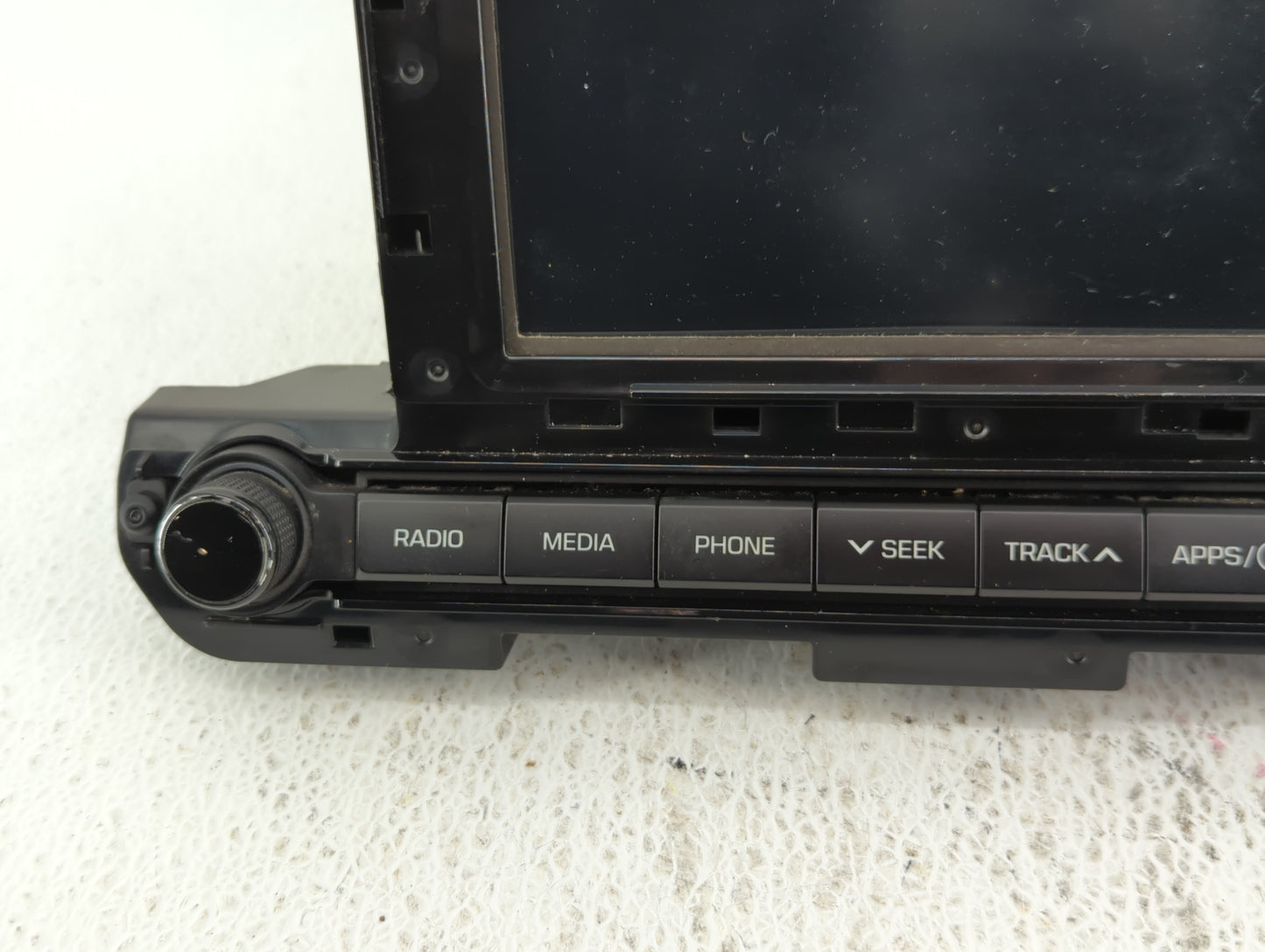 2014-2016 Hyundai Elantra Am Fm Cd Player Radio Receiver - Oemusedautoparts1.com