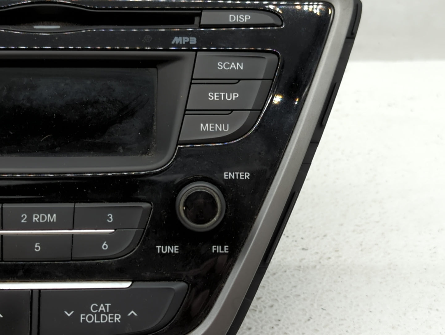 2014-2016 Hyundai Elantra Am Fm Cd Player Radio Receiver - Oemusedautoparts1.com