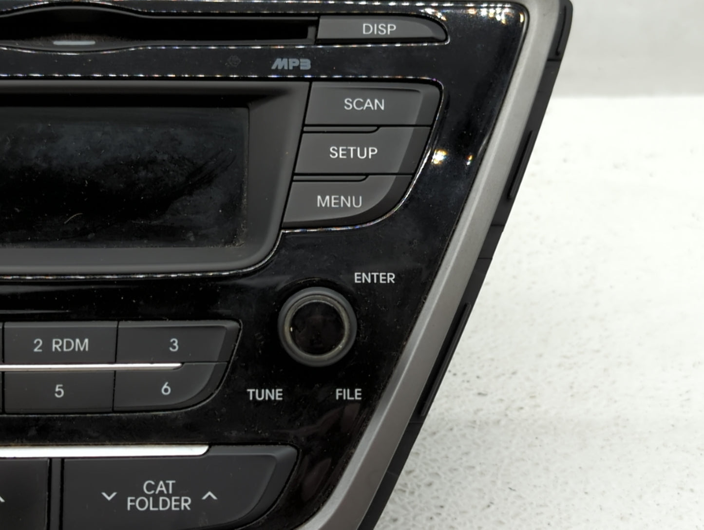 2014-2016 Hyundai Elantra Am Fm Cd Player Radio Receiver - Oemusedautoparts1.com