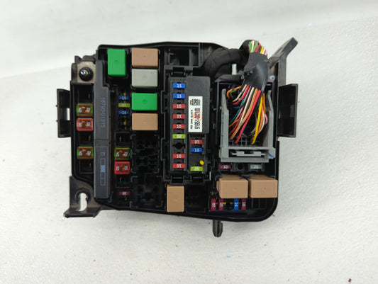 2014-2016 Hyundai Elantra Fusebox Fuse Box Panel Relay Module P/N:91951-3X710 Fits Fits 2014 2015 2016 OEM Used Auto Parts