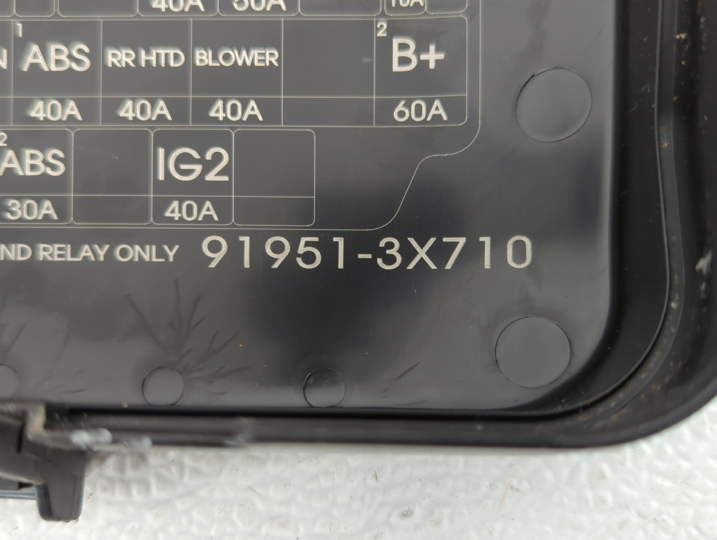 2014-2016 Hyundai Elantra Fusebox Fuse Box Panel Relay Module P/N:91951-3X710 912013Y060, 91951-3X100 Fits Fits 2014 2015 20