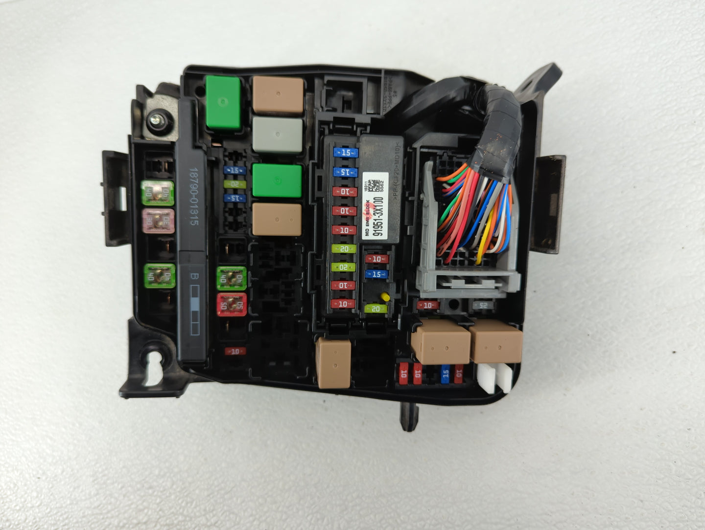 2014-2016 Hyundai Elantra Fusebox Fuse Box Panel Relay Module P/N:91265-3X080 91951-3X100 Fits Fits 2014 2015 2016 OEM Used 