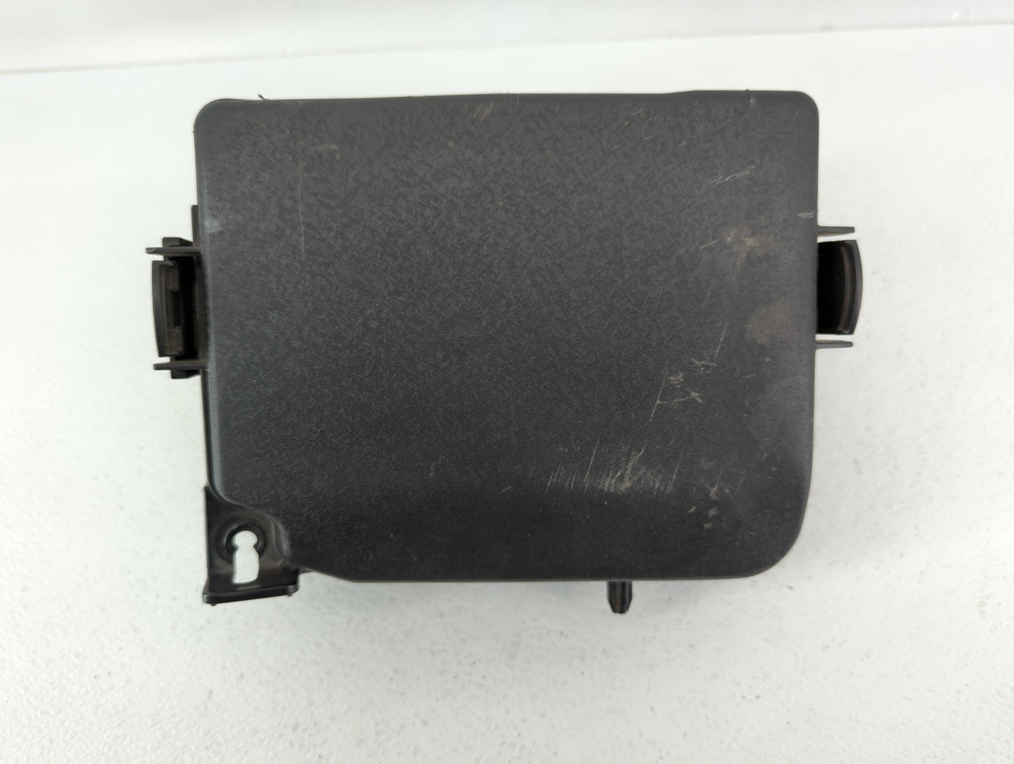 2014-2016 Hyundai Elantra Fusebox Fuse Box Panel Relay Module P/N:91951-3X710 912013Y040UA Fits Fits 2014 2015 2016 OEM Used