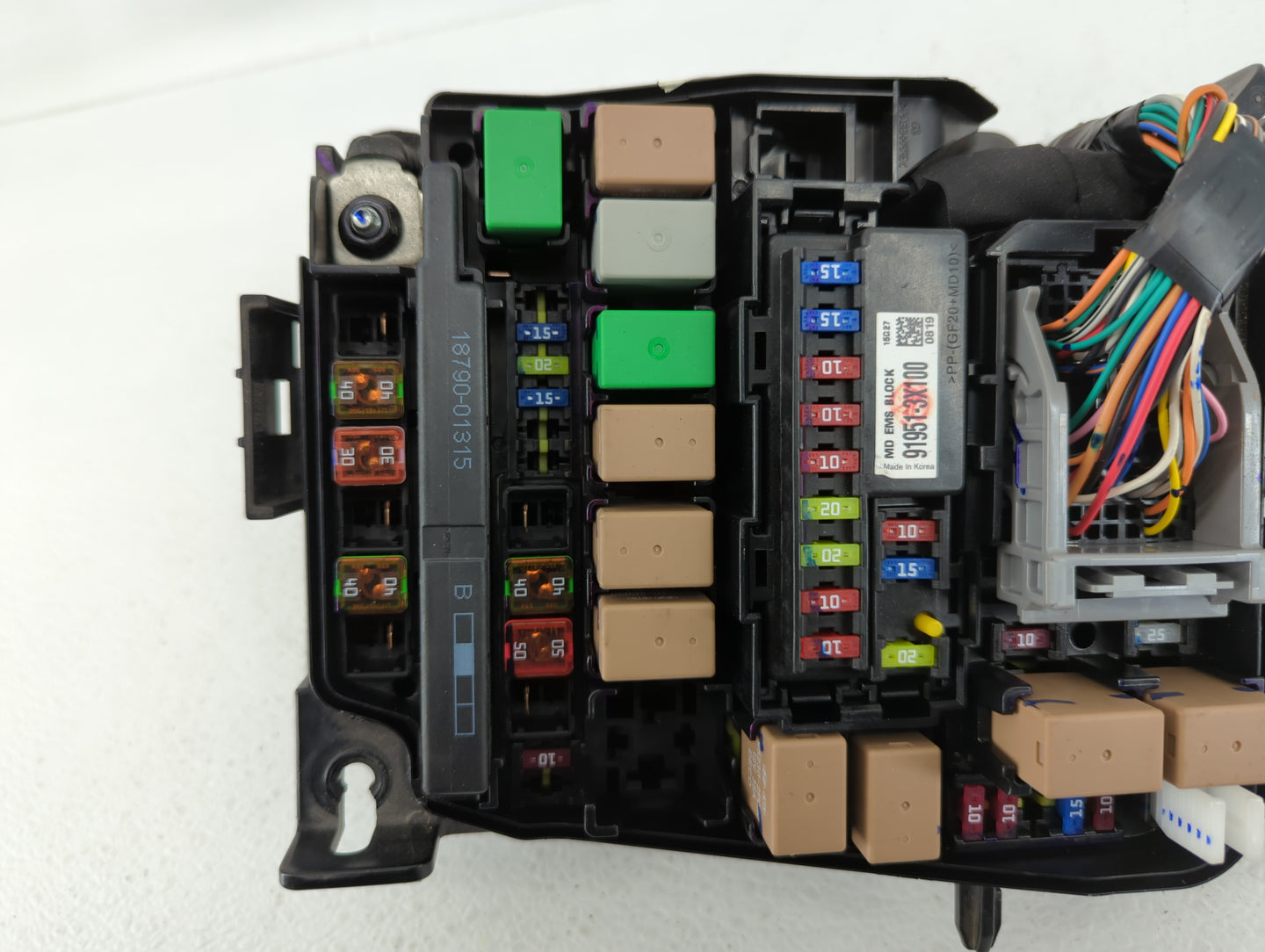 2014-2016 Hyundai Elantra Fusebox Fuse Box Panel Relay Module P/N:91951-3X710 912013Y040UA Fits Fits 2014 2015 2016 OEM Used