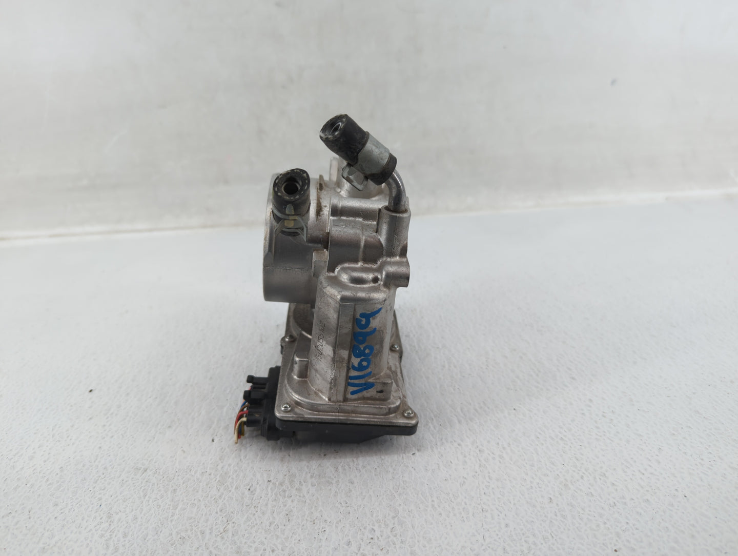 2011-2020 Hyundai Elantra Throttle Body P/N:1502055102 Fits Fits 2011 2012 2013 2014 2015 2016 2017 2018 2019 2020 2021 OEM 