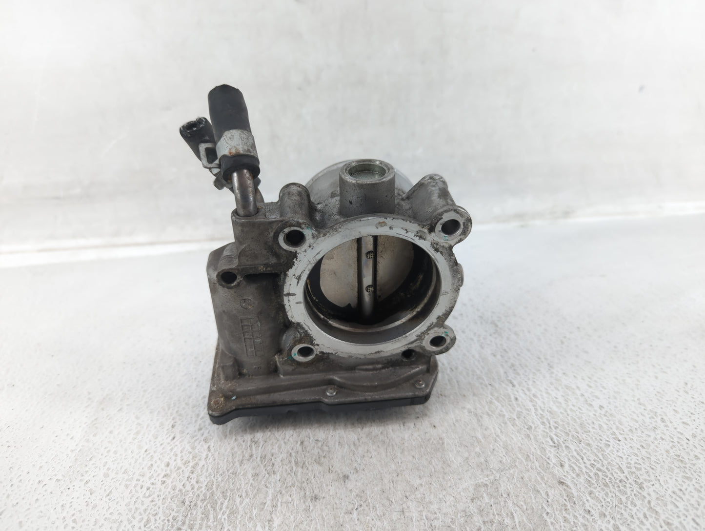 2011-2020 Hyundai Elantra Throttle Body P/N:35100-2E000 Fits Fits 2011 2012 2013 2014 2015 2016 2017 2018 2019 2020 2021 OEM