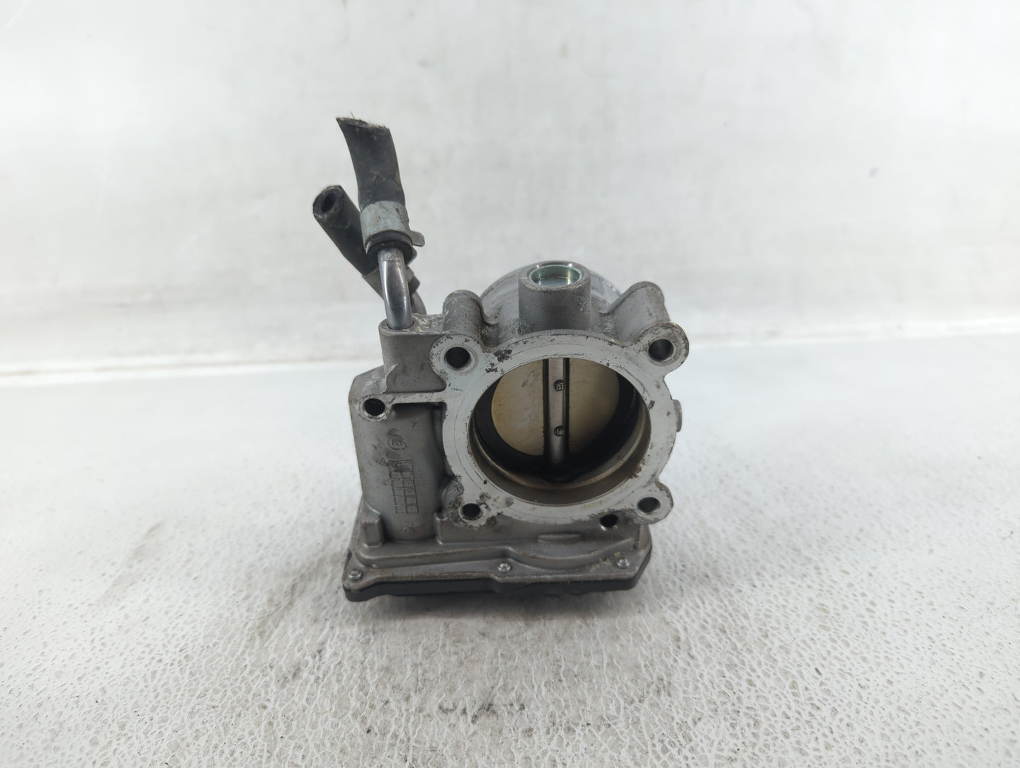 2011-2020 Hyundai Elantra Throttle Body P/N:35100-2E000 Fits Fits 2011 2012 2013 2014 2015 2016 2017 2018 2019 2020 2021 OEM
