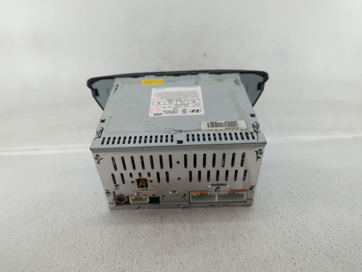 2014-2016 Hyundai Elantra Am Fm Cd Player Radio Receiver - Oemusedautoparts1.com