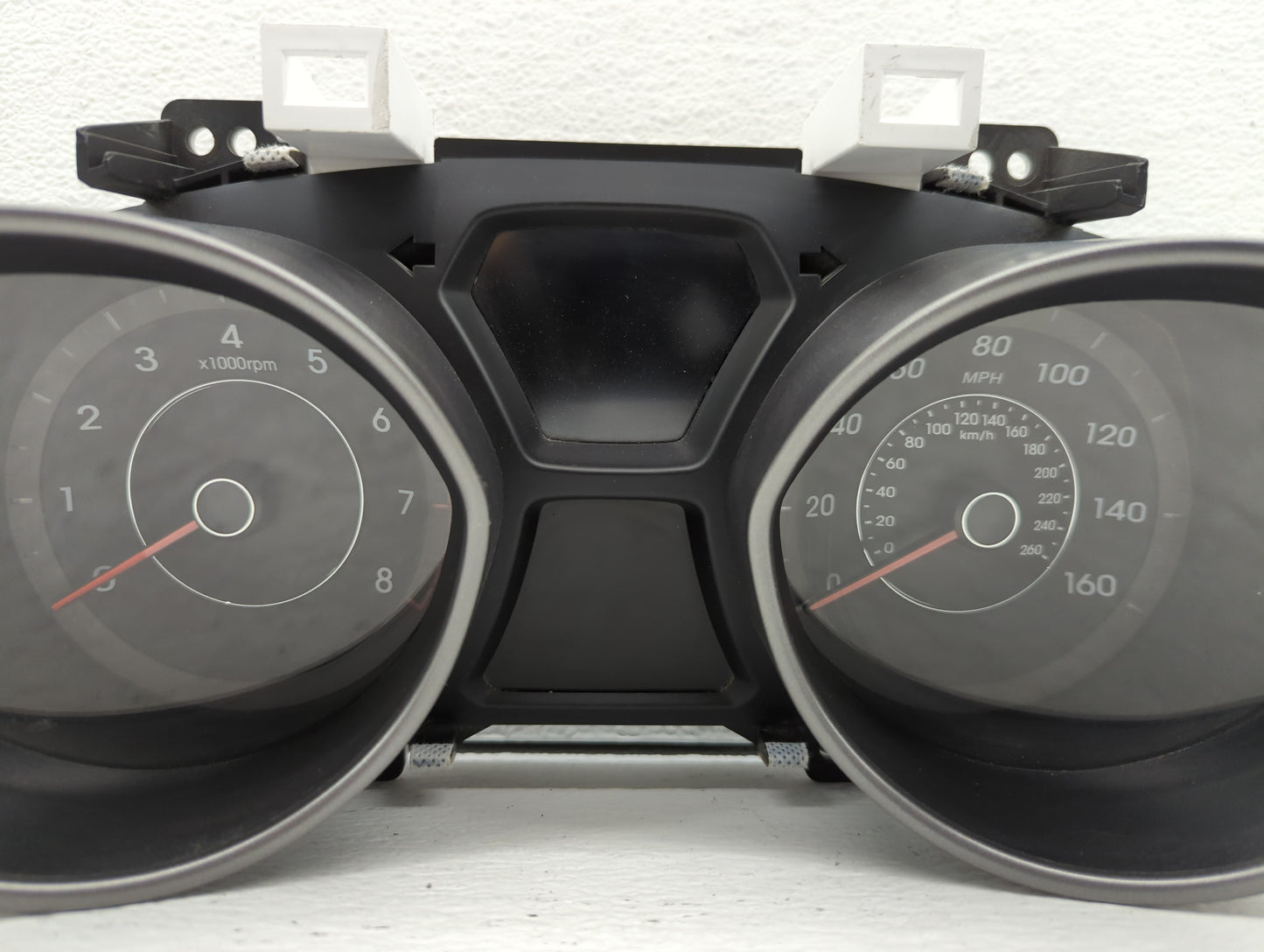 2014-2016 Hyundai Elantra Instrument Cluster Speedometer Gauges P/N:94004-3Y010 Fits Fits 2014 2015 2016 OEM Used Auto Parts