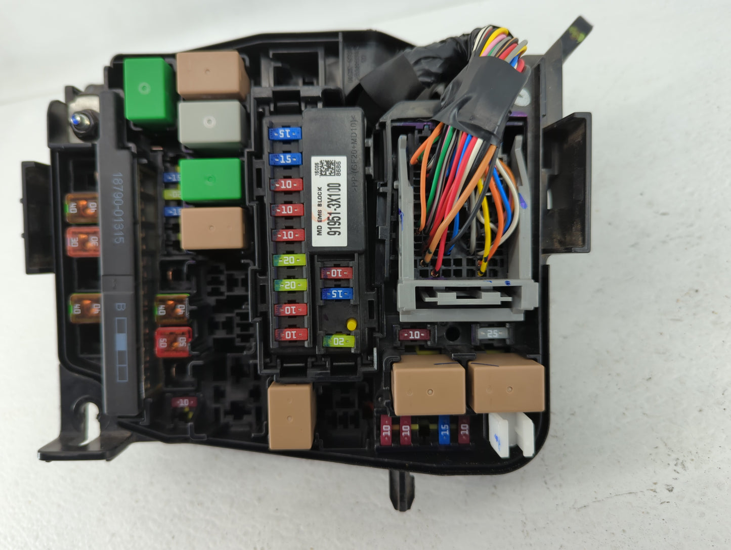 2014-2016 Hyundai Elantra Fusebox Fuse Box Panel Relay Module P/N:91951-3X710 Fits Fits 2014 2015 2016 OEM Used Auto Parts -