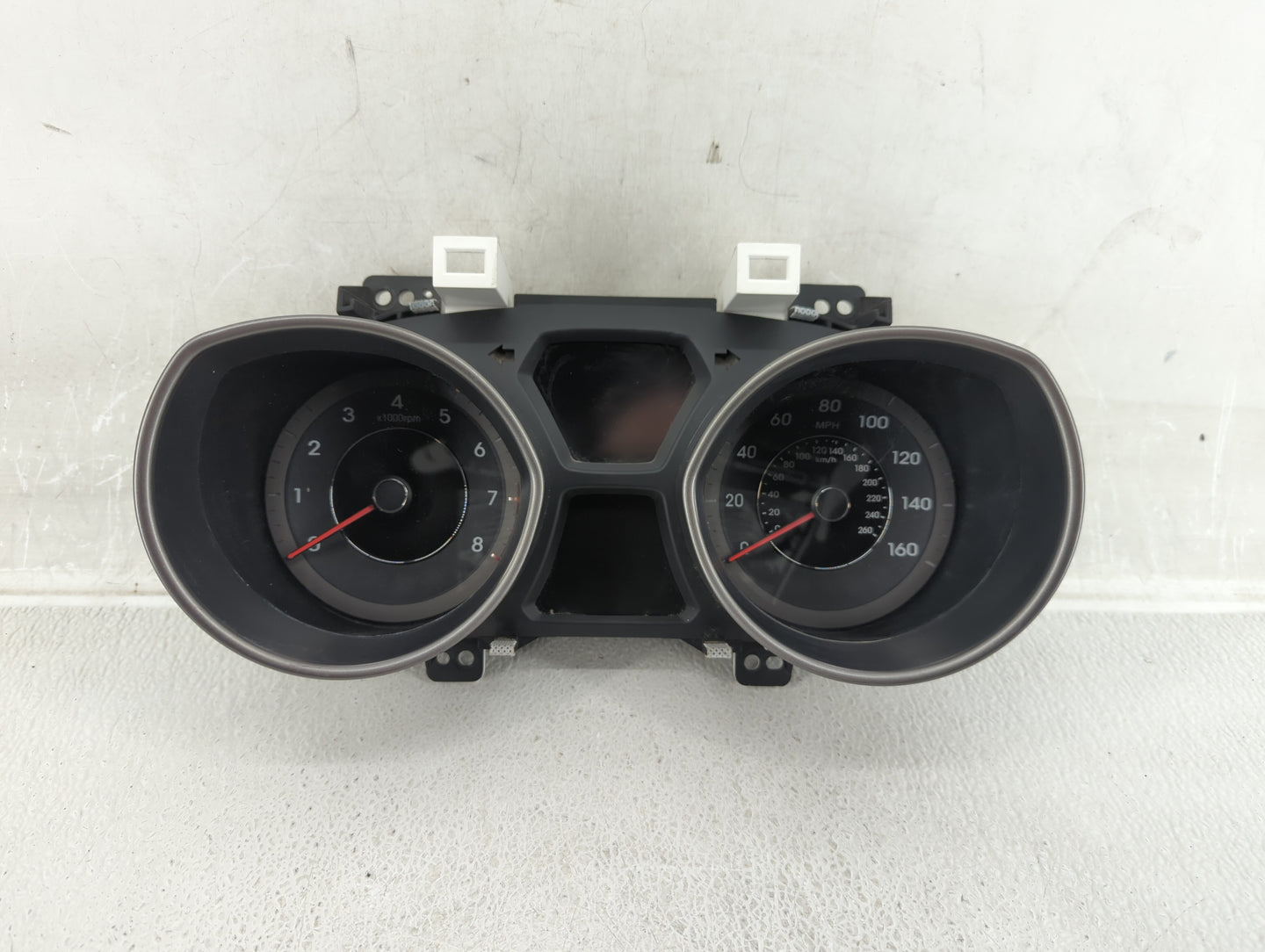 2014-2016 Hyundai Elantra Instrument Cluster Speedometer Gauges P/N:94004-3Y010 Fits Fits 2014 2015 2016 OEM Used Auto Parts