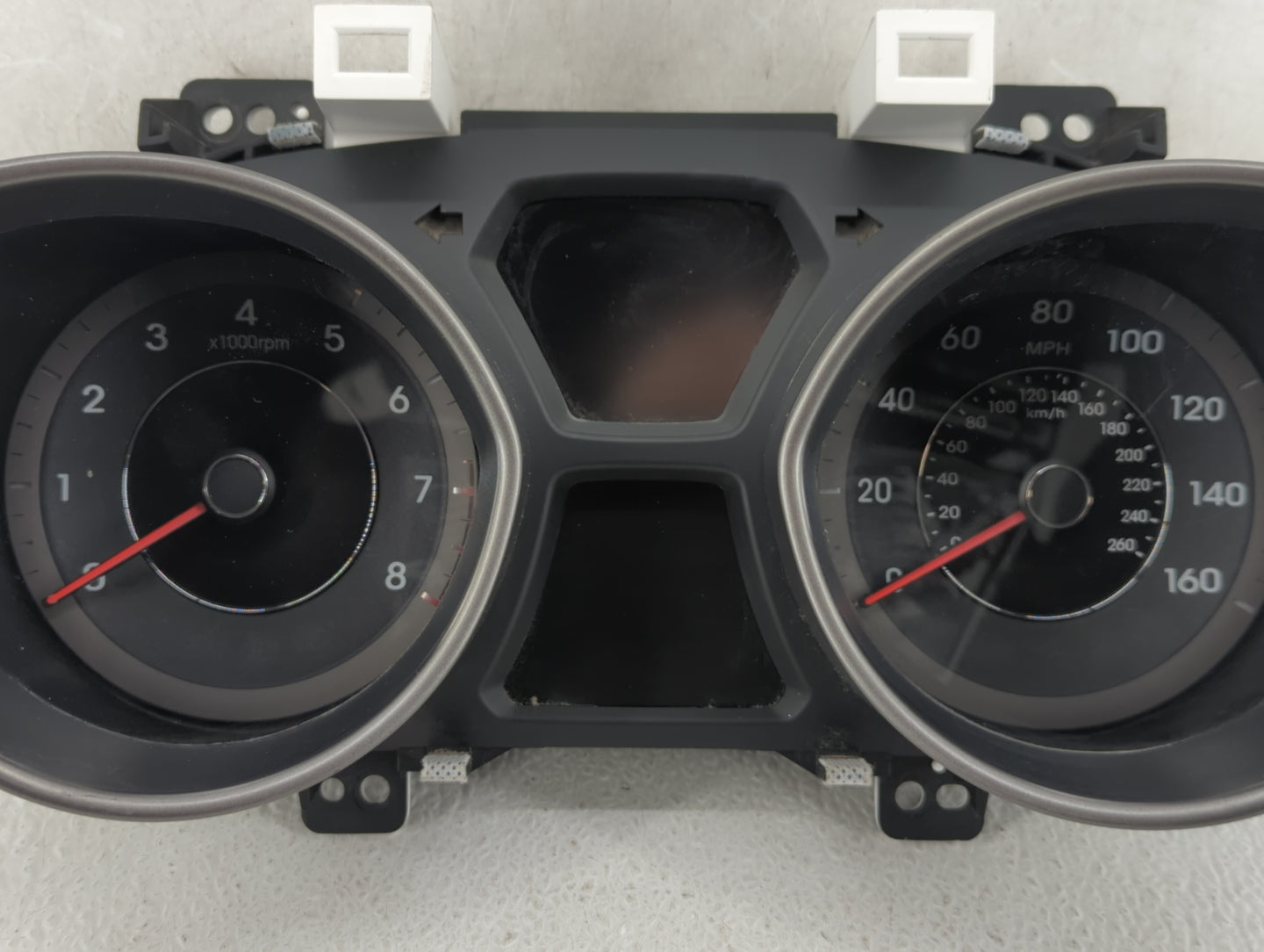 2014-2016 Hyundai Elantra Instrument Cluster Speedometer Gauges P/N:94004-3Y010 Fits Fits 2014 2015 2016 OEM Used Auto Parts