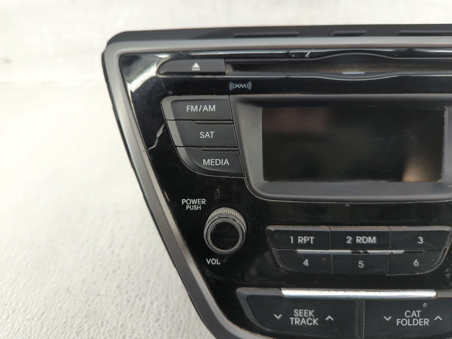 2014-2016 Hyundai Elantra Am Fm Cd Player Radio Receiver - Oemusedautoparts1.com