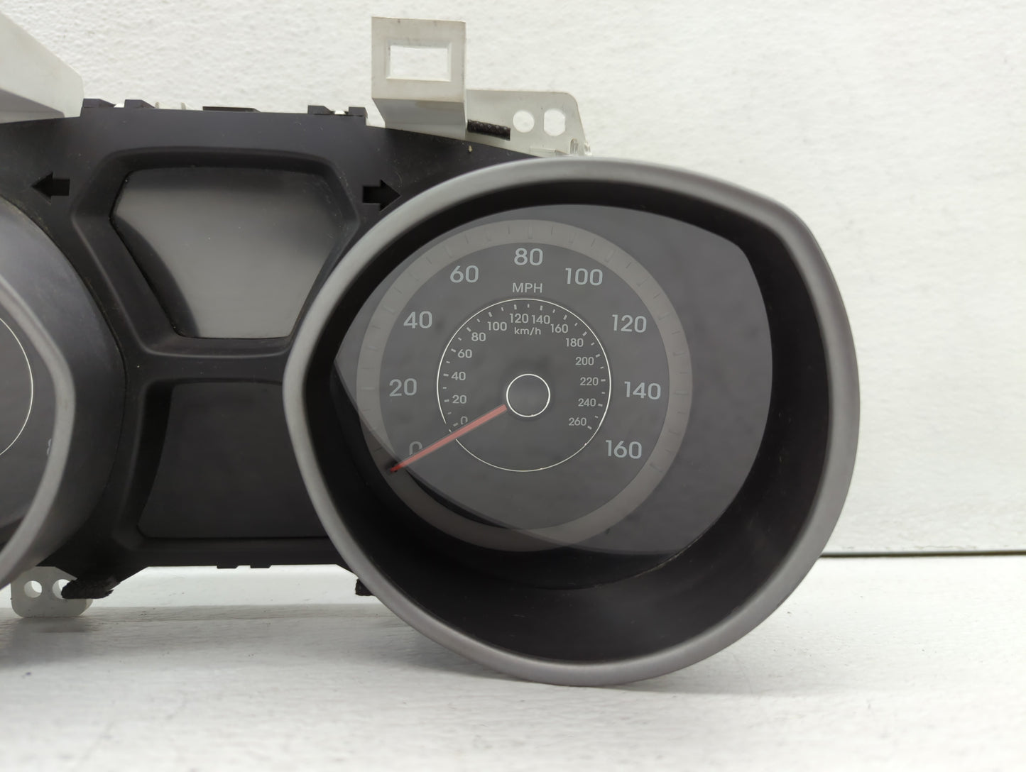 2014-2016 Hyundai Elantra Instrument Cluster Speedometer Gauges P/N:94004-3X210 Miles: Fits Fits 2014 2015 2016 OEM Used Aut