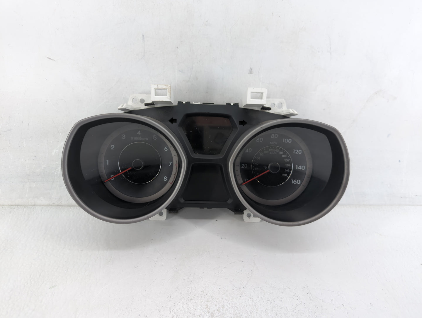 2014-2016 Hyundai Elantra Instrument Cluster Speedometer Gauges P/N:94004-3X210 Fits Fits 2014 2015 2016 OEM Used Auto Parts