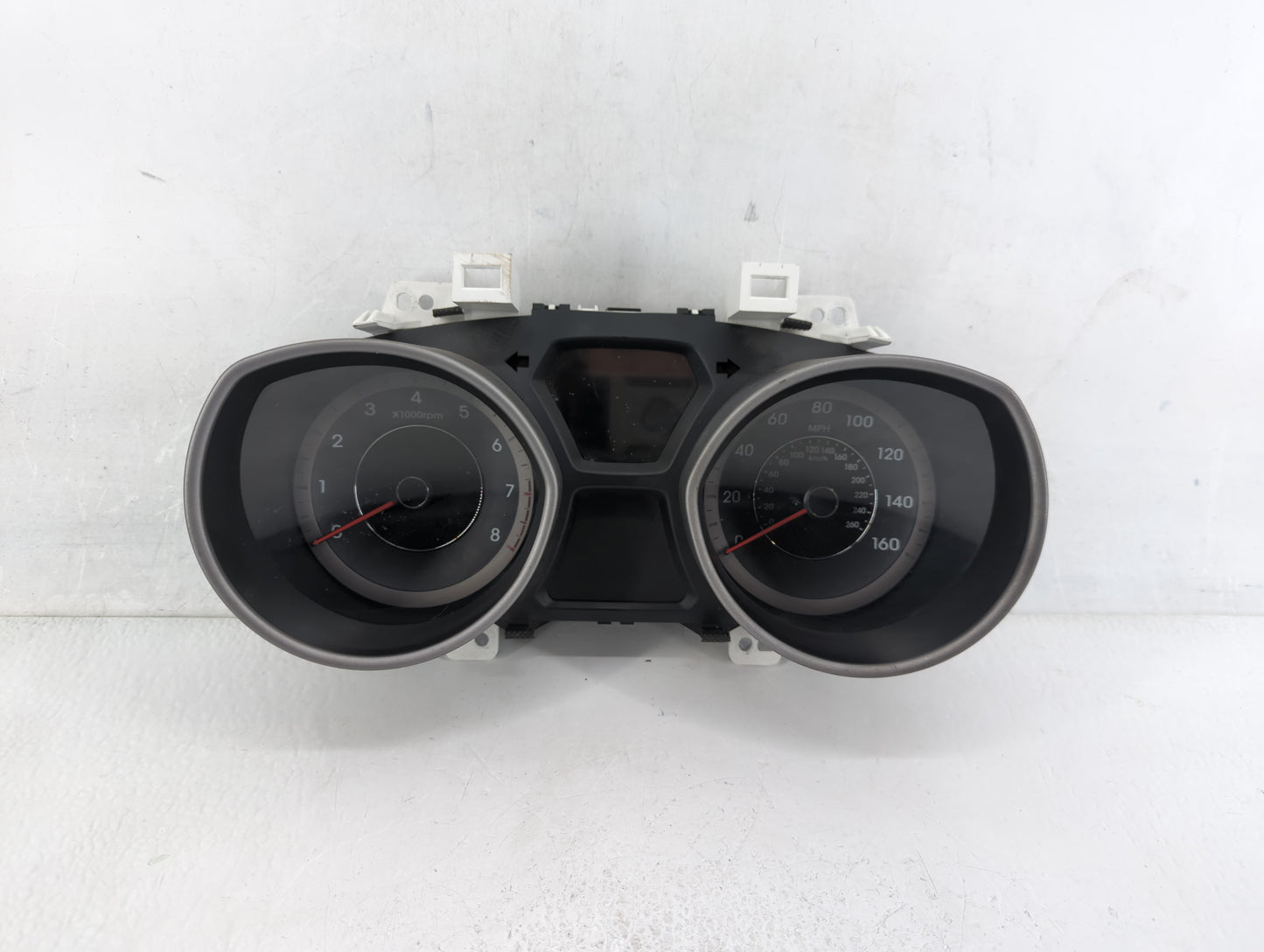 2014-2016 Hyundai Elantra Instrument Cluster Speedometer Gauges P/N:94004-3X210 Fits Fits 2014 2015 2016 OEM Used Auto Parts