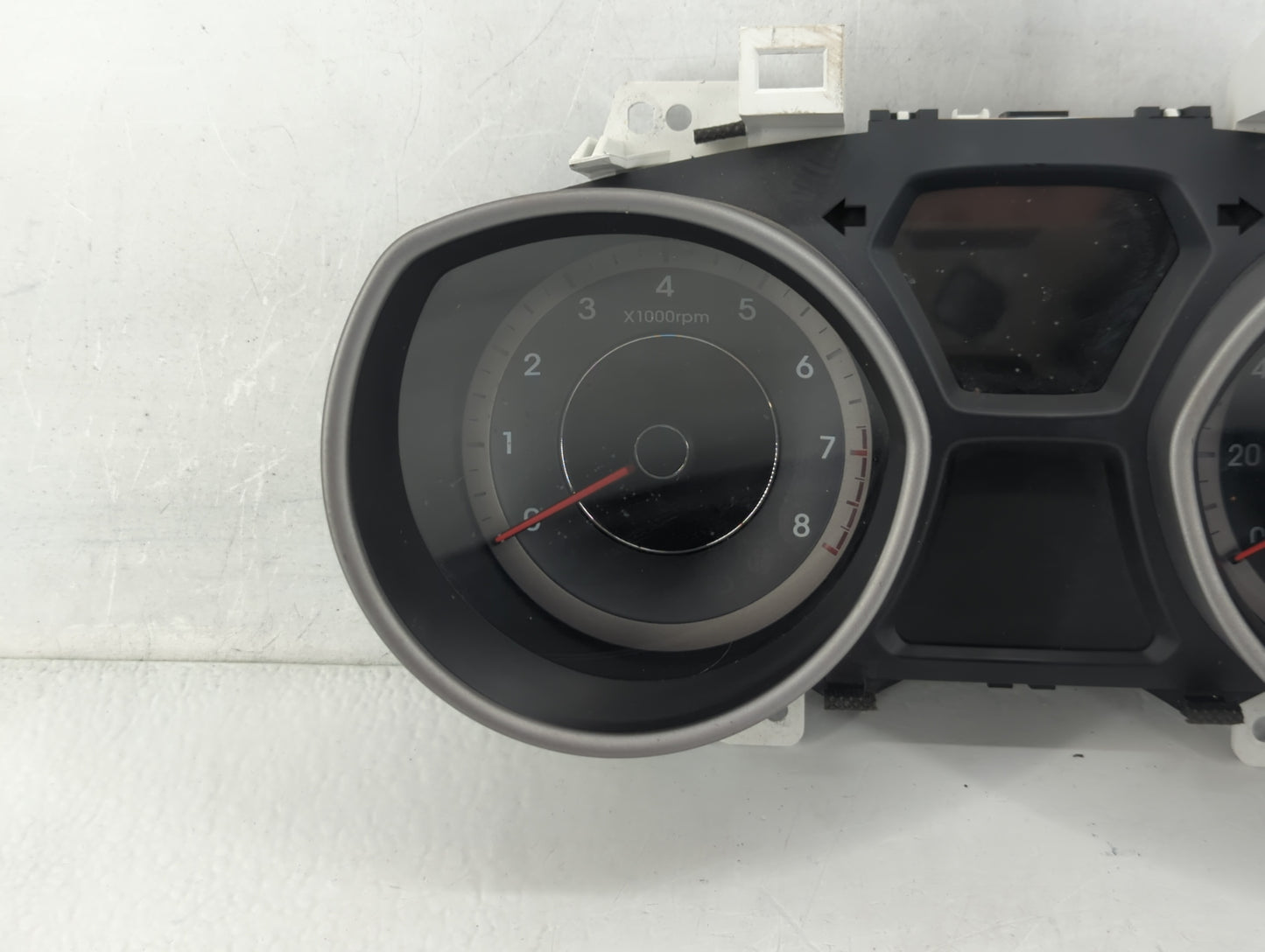 2014-2016 Hyundai Elantra Instrument Cluster Speedometer Gauges P/N:94004-3X210 Fits Fits 2014 2015 2016 OEM Used Auto Parts