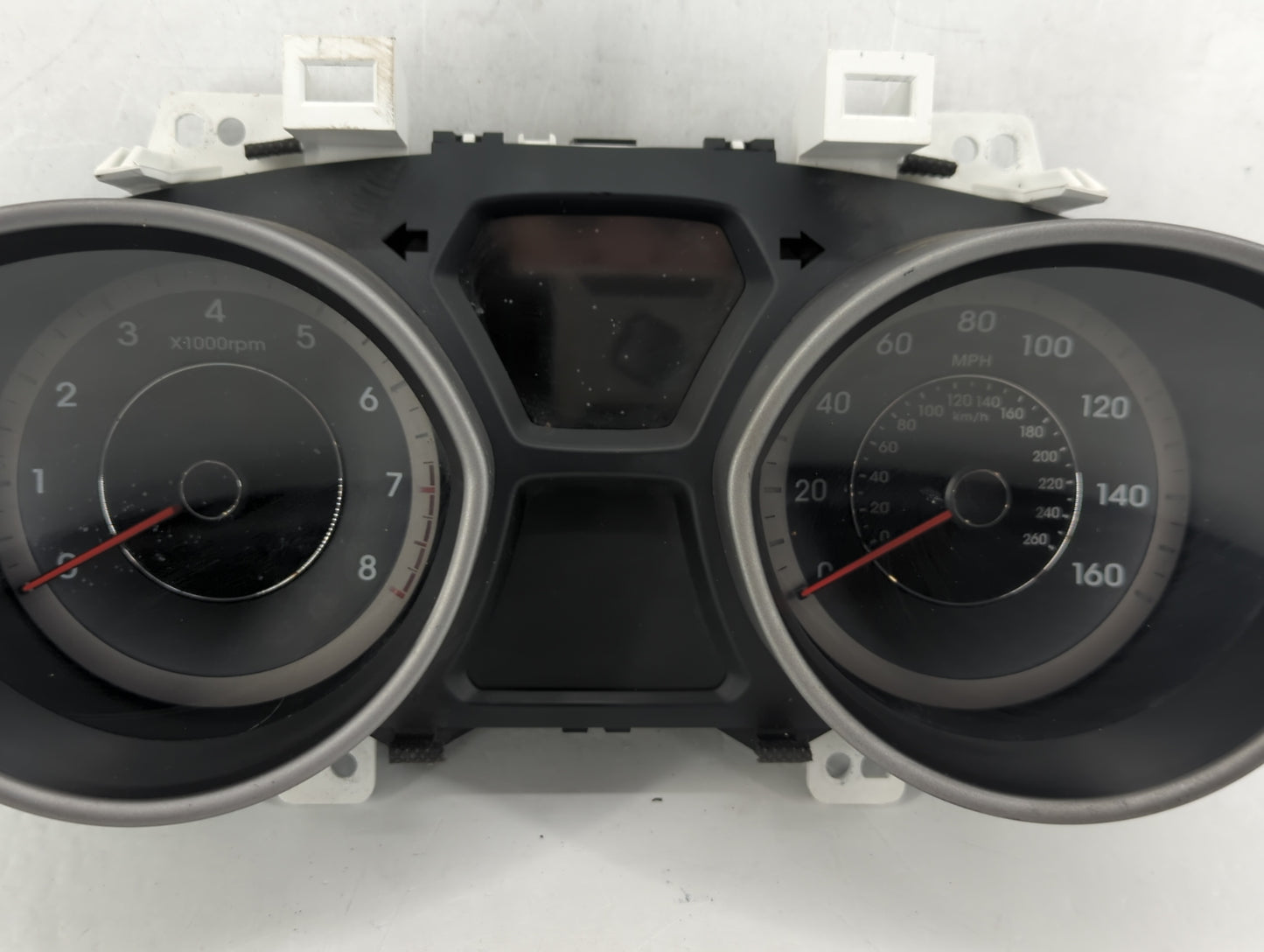 2014-2016 Hyundai Elantra Instrument Cluster Speedometer Gauges P/N:94004-3X210 Fits Fits 2014 2015 2016 OEM Used Auto Parts