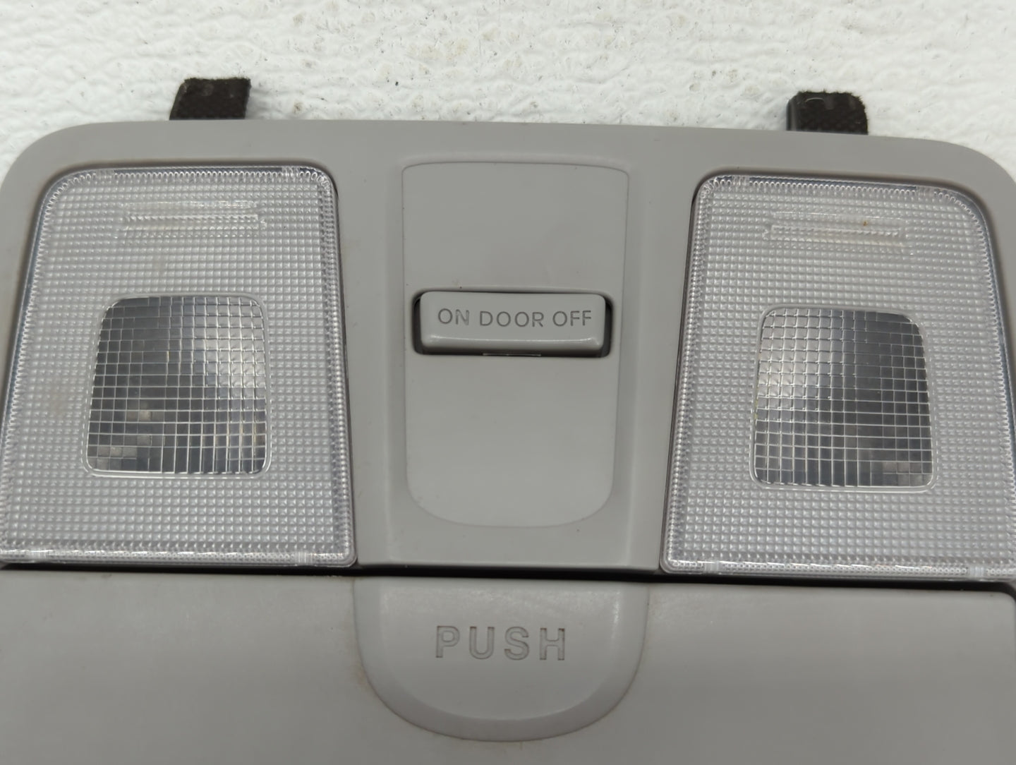 2016 Hyundai Elantra Overhead Roof Console - Oemusedautoparts1.com