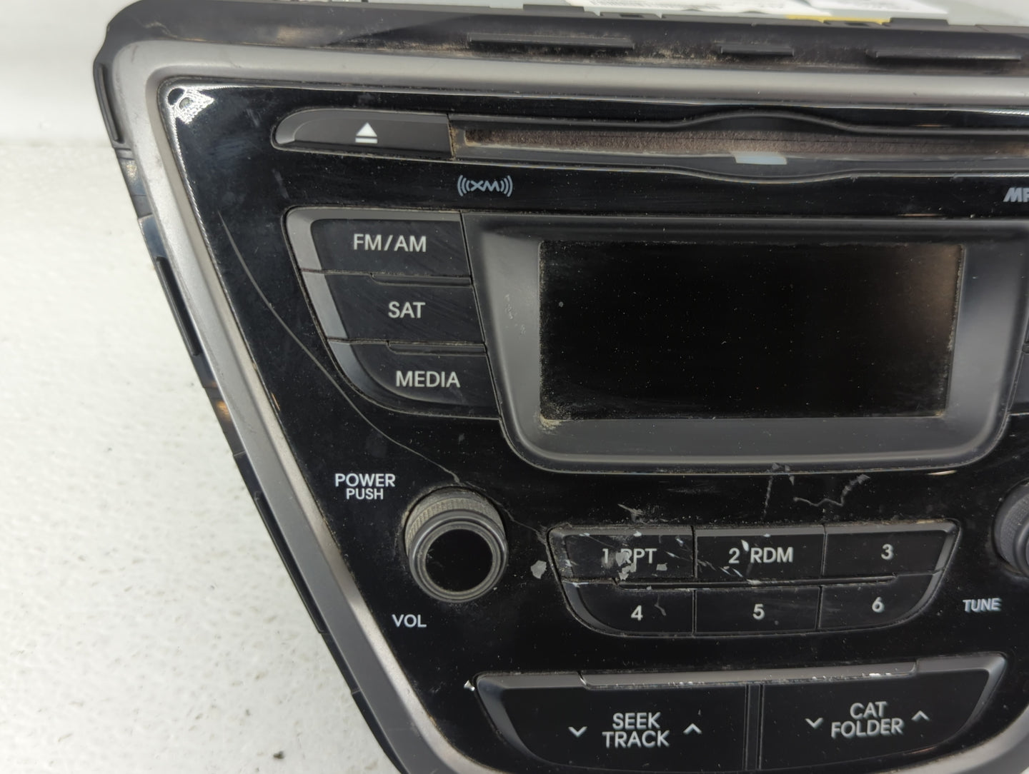 2014-2016 Hyundai Elantra Am Fm Cd Player Radio Receiver - Oemusedautoparts1.com