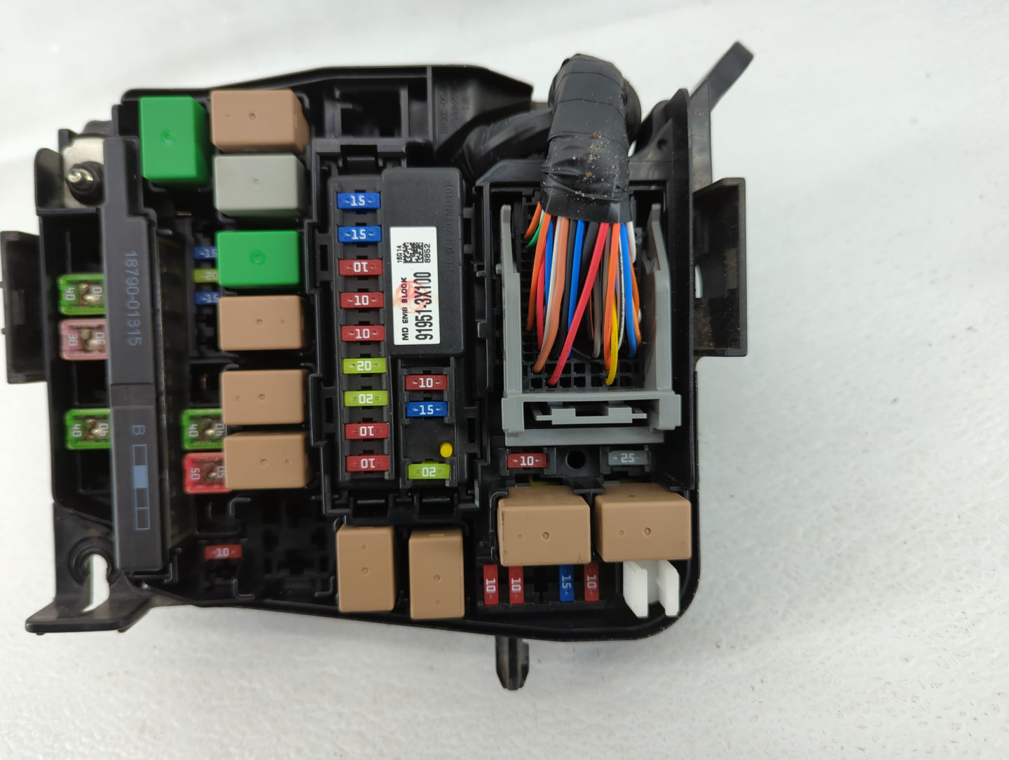 2014-2016 Hyundai Elantra Fusebox Fuse Box Panel Relay Module P/N:91951-3X710 Fits Fits 2014 2015 2016 OEM Used Auto Parts -