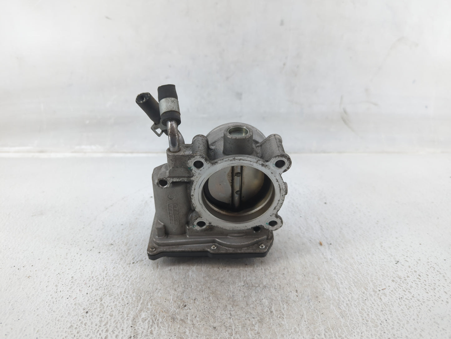 2011-2020 Hyundai Elantra Throttle Body P/N:35100-2E000 Fits Fits 2011 2012 2013 2014 2015 2016 2017 2018 2019 2020 2021 OEM