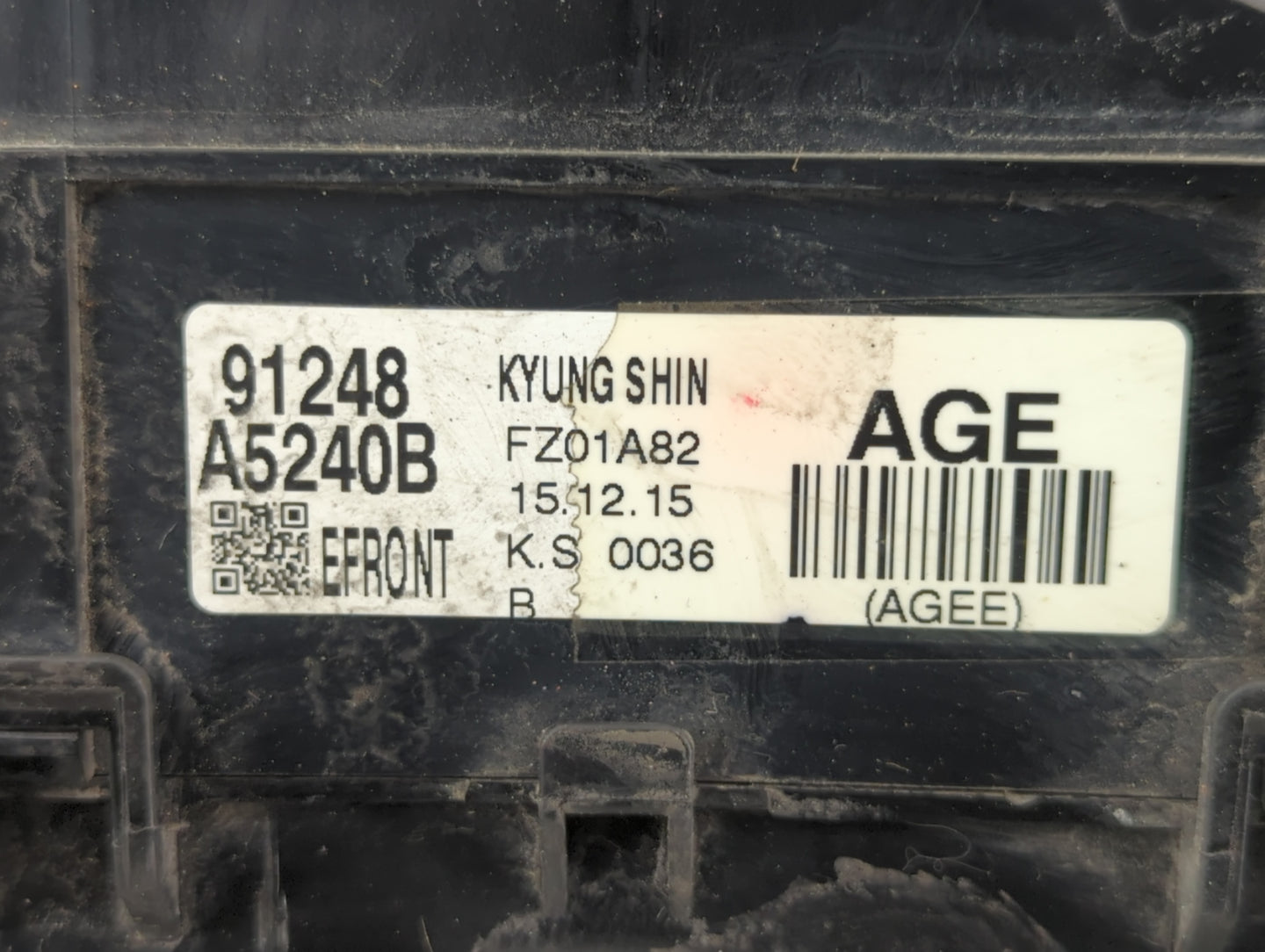2016-2017 Hyundai Elantra Fusebox Fuse Box Panel Relay Module P/N:91248 A5240B Fits Fits 2016 2017 OEM Used Auto Parts - Oem