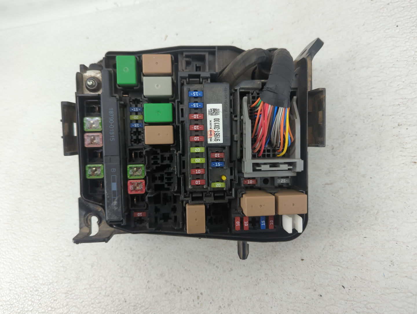 2014-2016 Hyundai Elantra Fusebox Fuse Box Panel Relay Module P/N:91265-3X080 91950-3X510, 91951-3X100 Fits Fits 2014 2015 2
