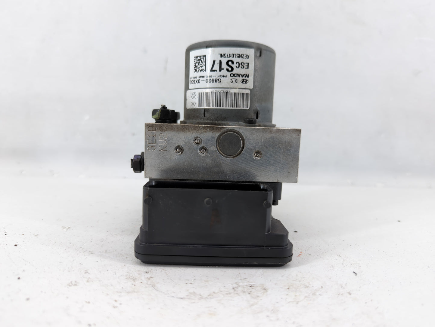2014-2016 Hyundai Elantra ABS Pump Control Module Replacement P/N:58920-3X630 Fits Fits 2014 2015 2016 OEM Used Auto Parts -