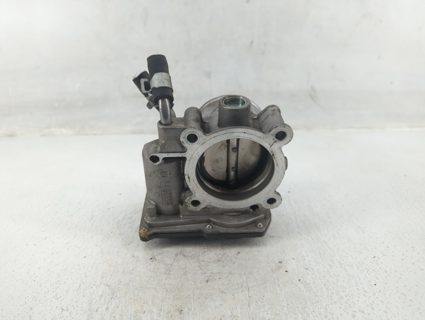 2011-2020 Hyundai Elantra Throttle Body P/N:35100-2E000 Fits Fits 2011 2012 2013 2014 2015 2016 2017 2018 2019 2020 2021 OEM