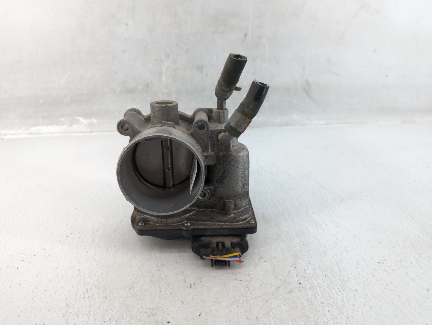 2011-2020 Hyundai Elantra Throttle Body P/N:35100-2E000 Fits Fits 2011 2012 2013 2014 2015 2016 2017 2018 2019 2020 2021 OEM