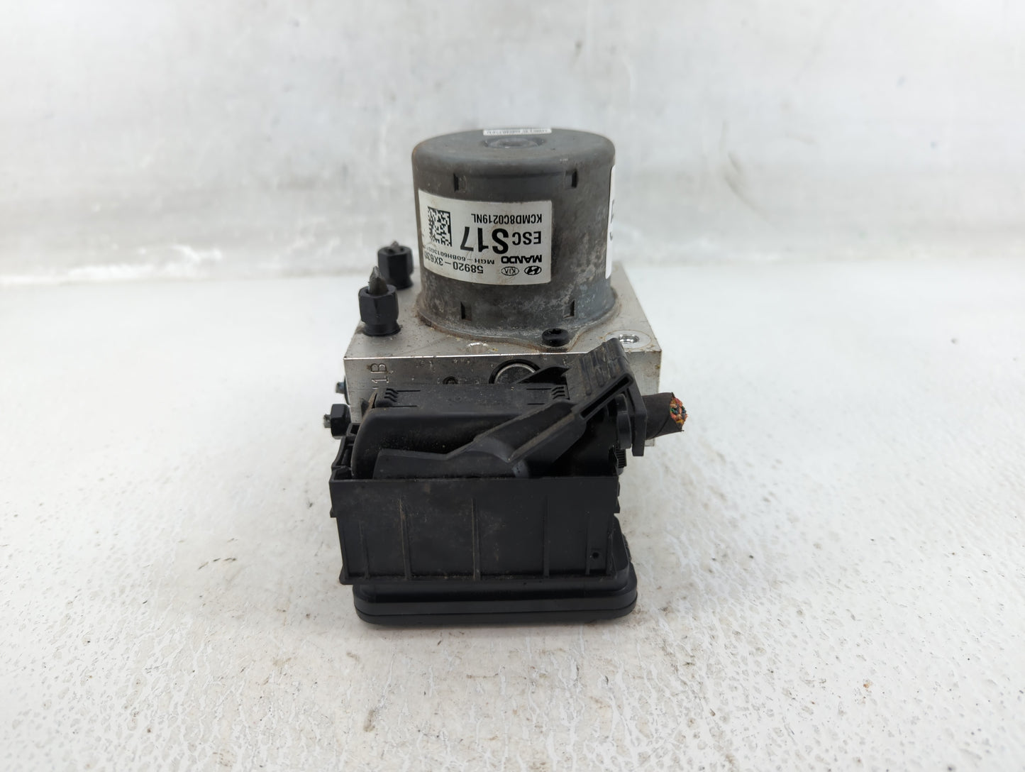2014-2016 Hyundai Elantra ABS Pump Control Module Replacement P/N:58920-3X630 Fits Fits 2014 2015 2016 OEM Used Auto Parts -