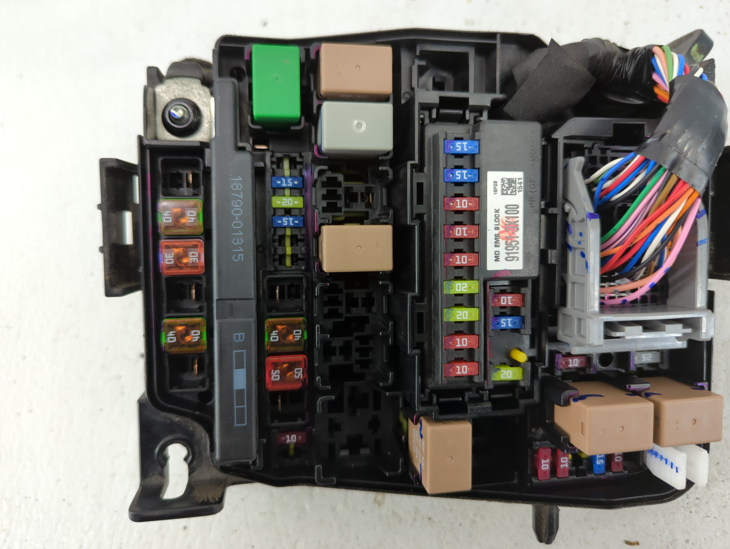 2014-2016 Hyundai Elantra Fusebox Fuse Box Panel Relay Module P/N:919513X710 91951-3X710 Fits Fits 2014 2015 2016 OEM Used A