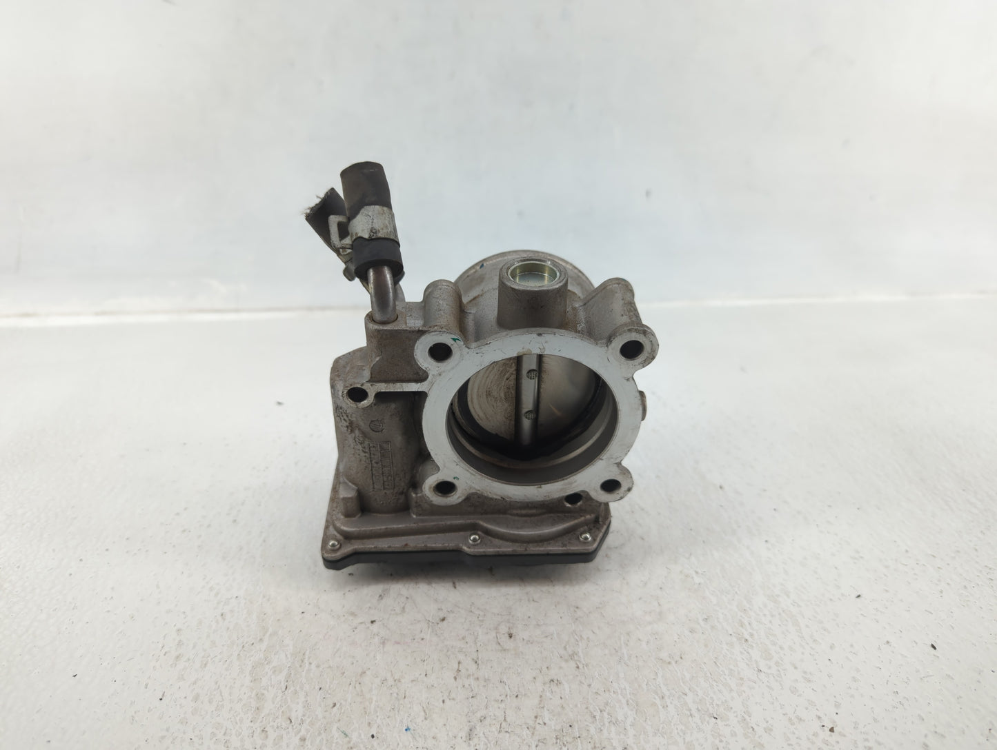 2011-2020 Hyundai Elantra Throttle Body P/N:35100-2E000 Fits Fits 2011 2012 2013 2014 2015 2016 2017 2018 2019 2020 2021 OEM