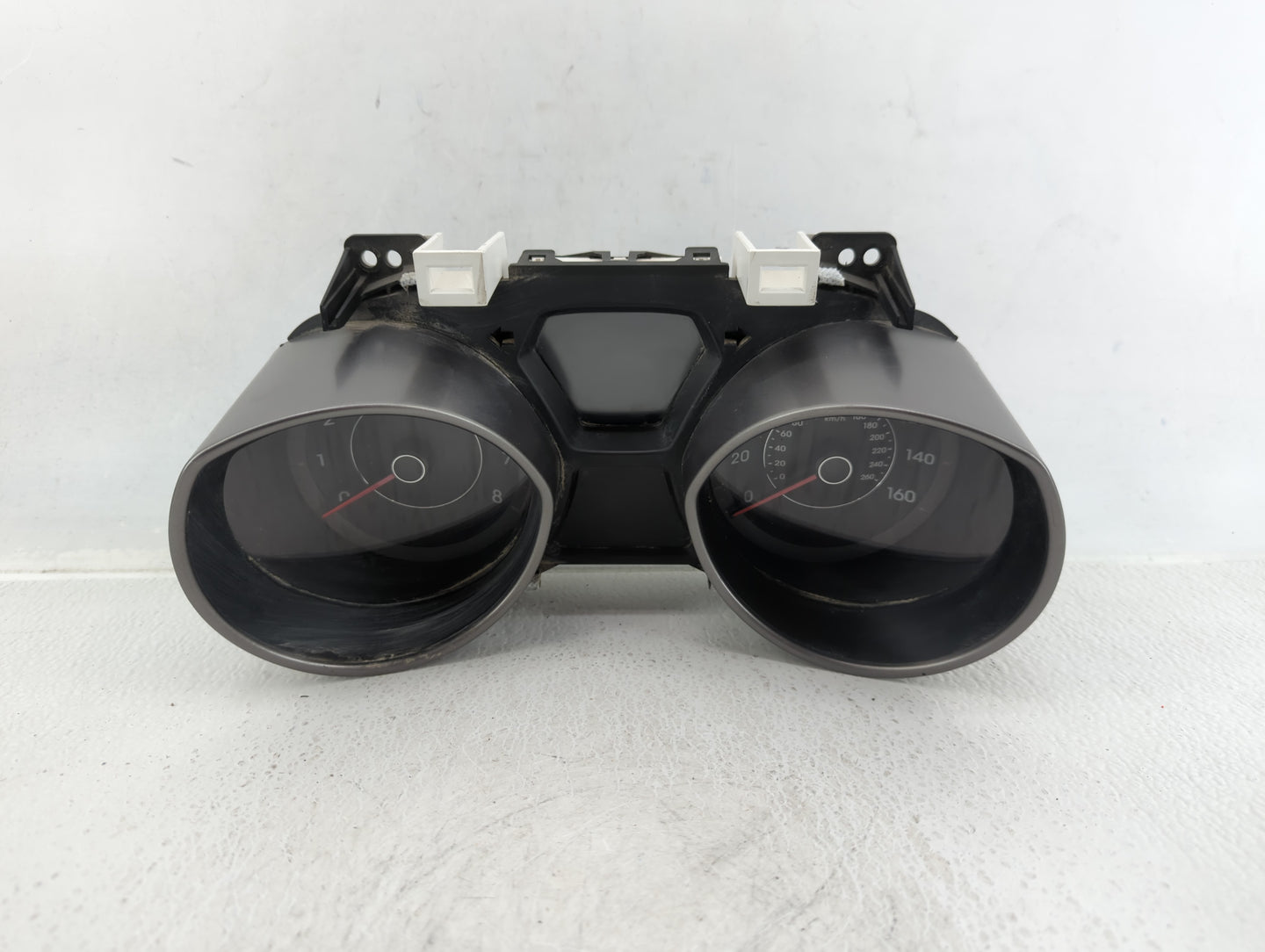 2014-2016 Hyundai Elantra Instrument Cluster Speedometer Gauges P/N:94004-3Y010 Fits Fits 2014 2015 2016 OEM Used Auto Parts